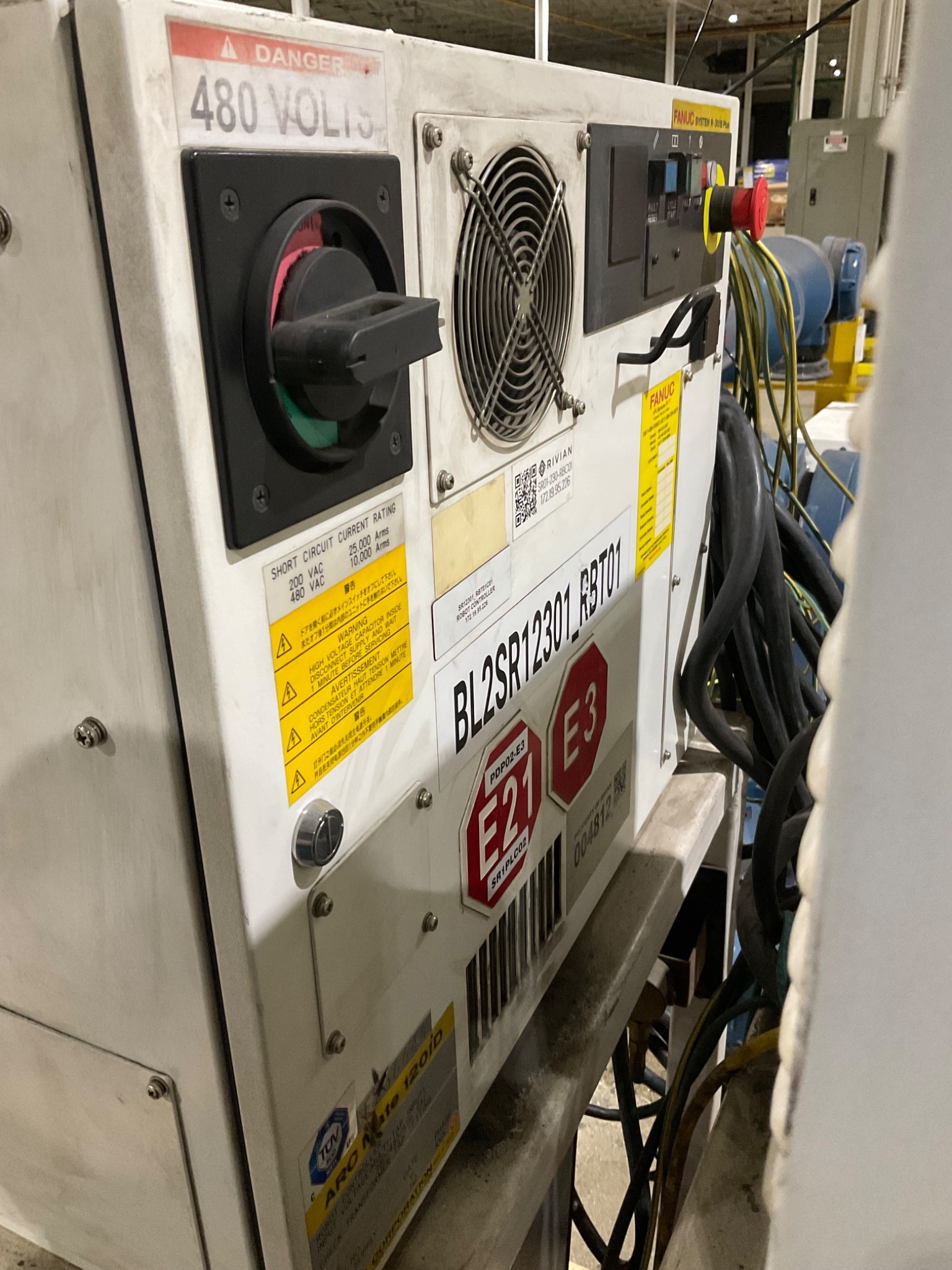 FANUC ARC MATE 120ID/12L ARC W R30IB CONTROLLER + FRONIUS TPS 400I WELDER 14