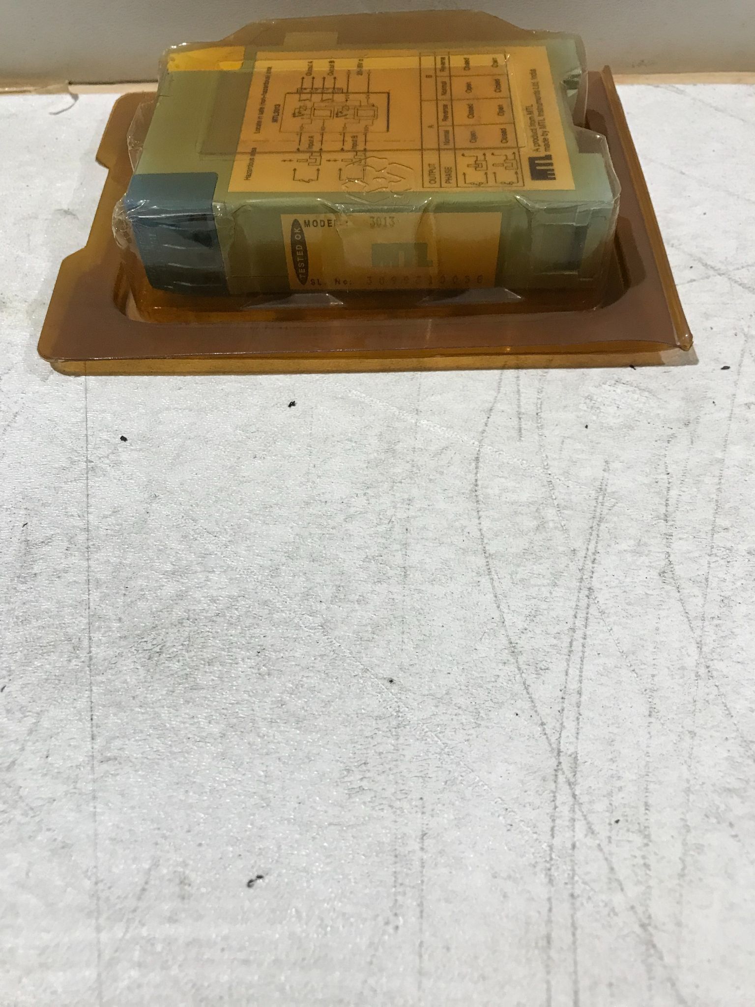 MTL 3013 PROXIMITY DETECTOR RELAY NEW 1