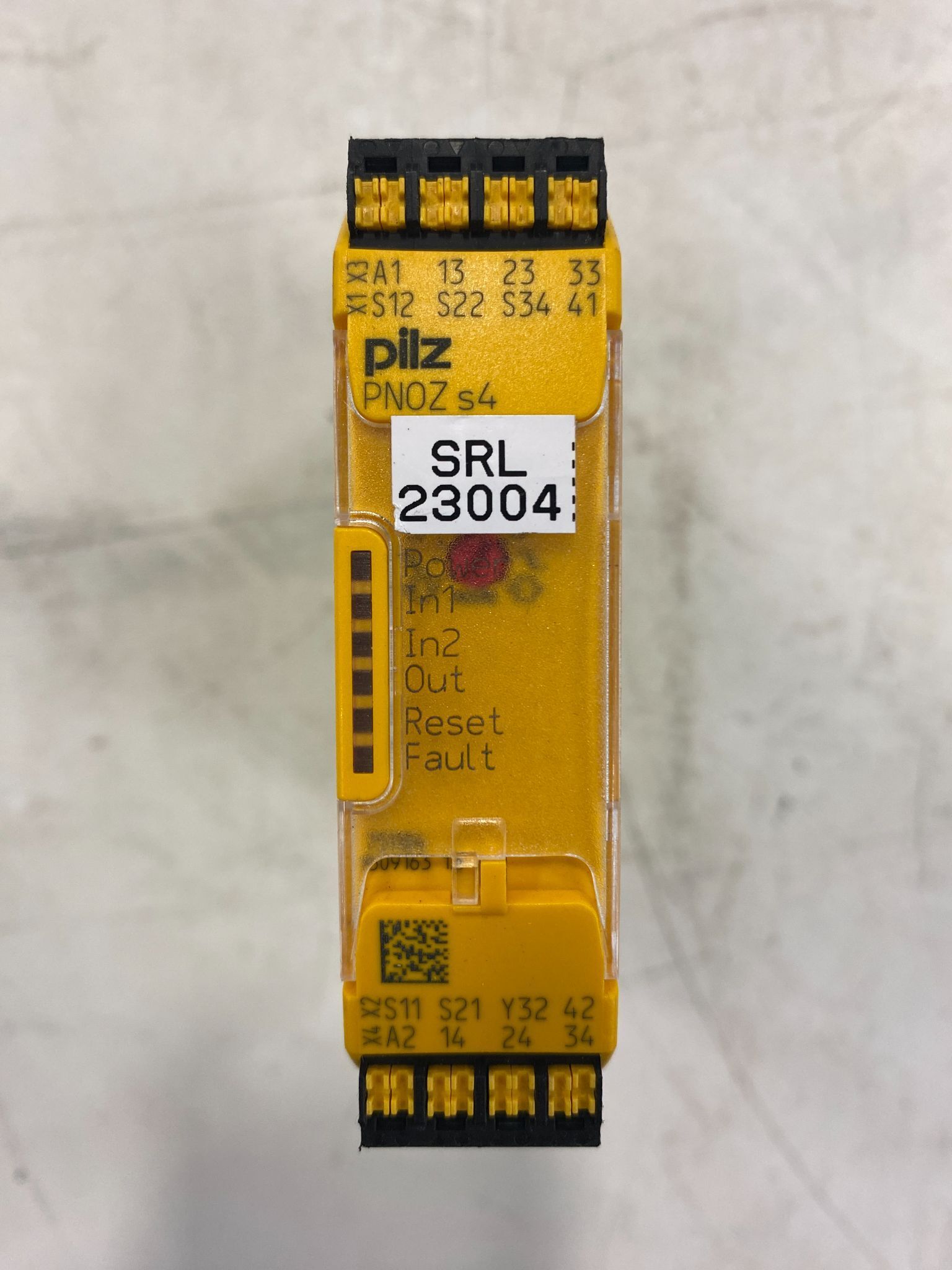 PILZ PNOZ s4 SAFETY SYSTEM USED 0