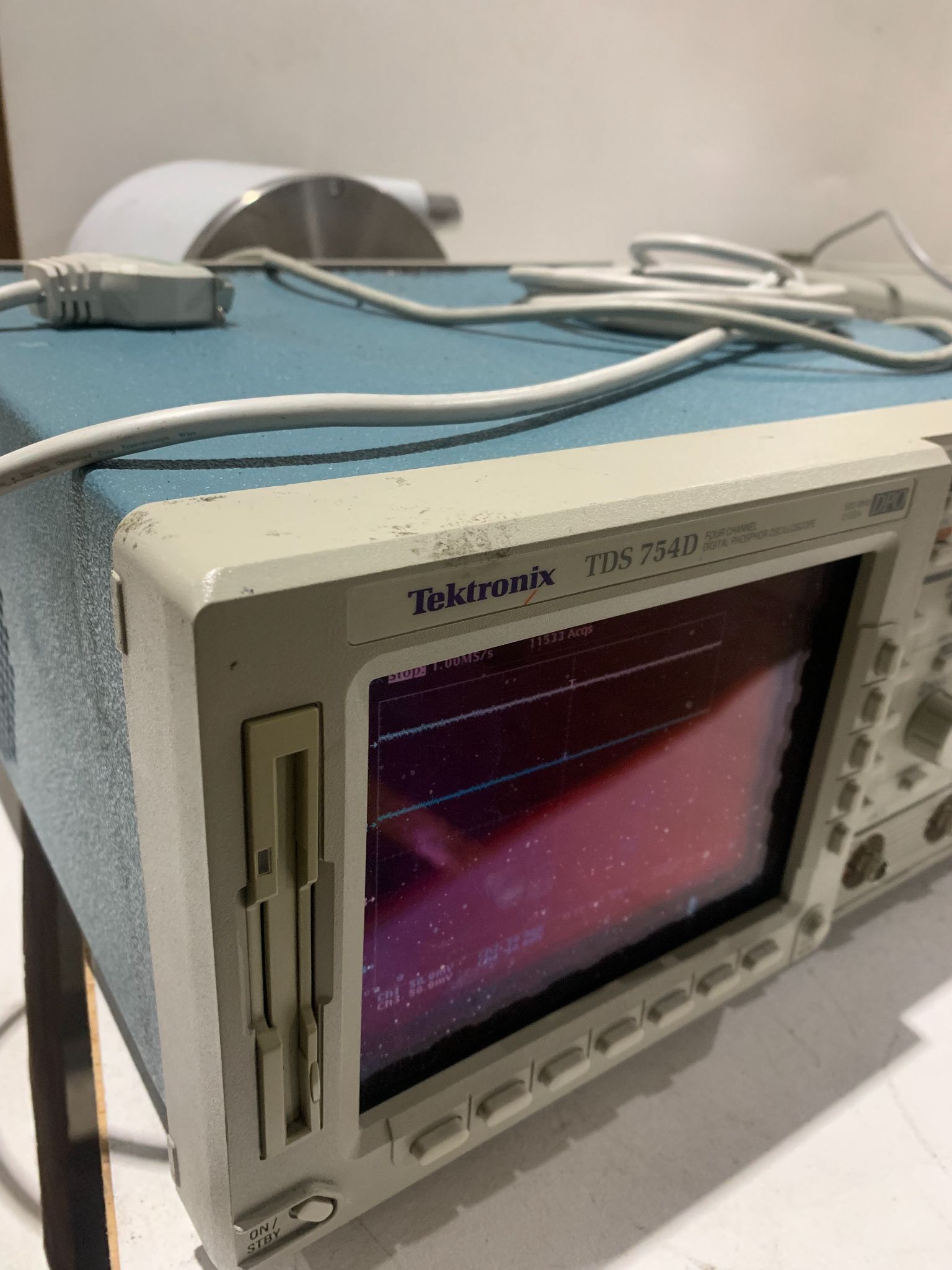 TEKTRONIX DIGITAL ANALYST TDS 754D NEW 1