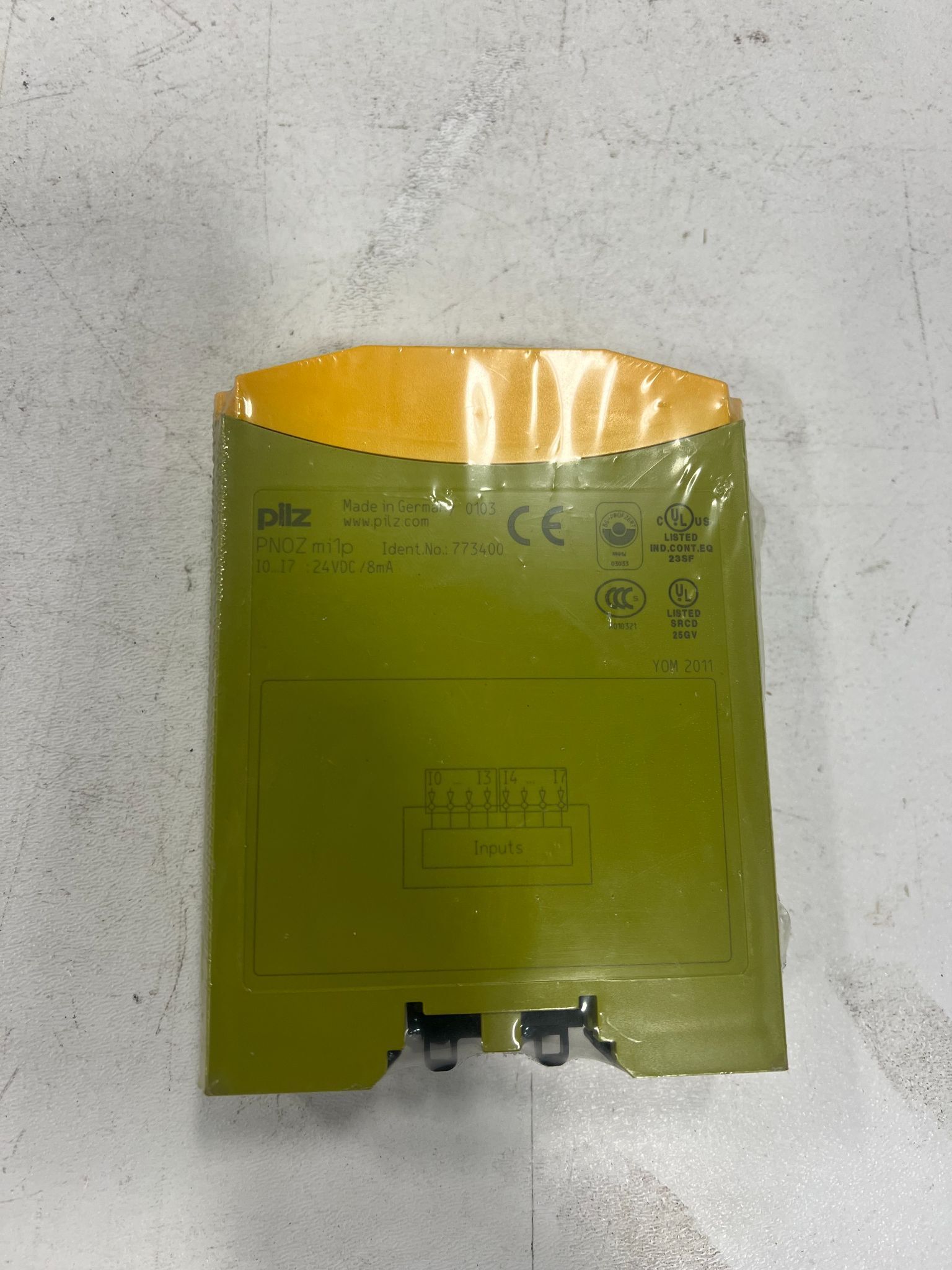 PILZ PNOZmi1p SAFETY SYSTEM NEW 1