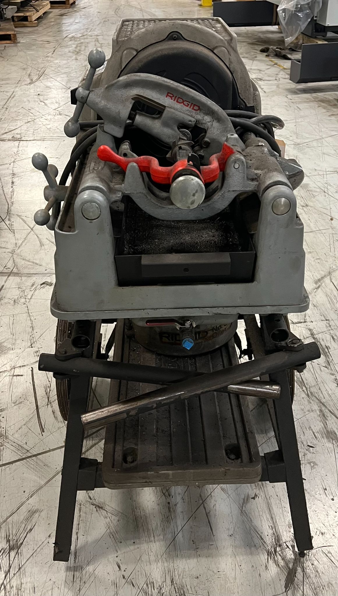RIDGID 535-A AUTO CHUCK MACHINE USED 2