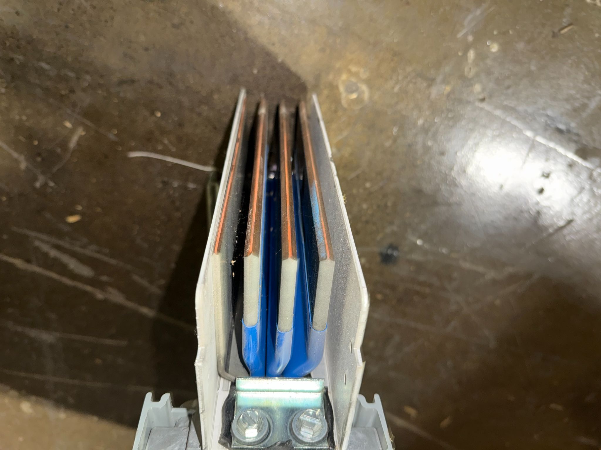 ABB 2500A Spectra Series Copper Flat Elbow (Right) 600V, 3PH, 3G NEW 2