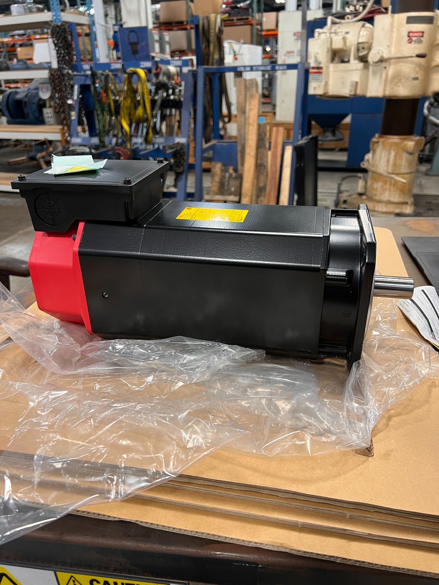 FANUC A06B-1405-B103 WITH BOX NEW 1