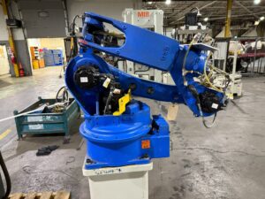 YASKAWA MOTOMAN-MH24 w/ DX200 Controller USED