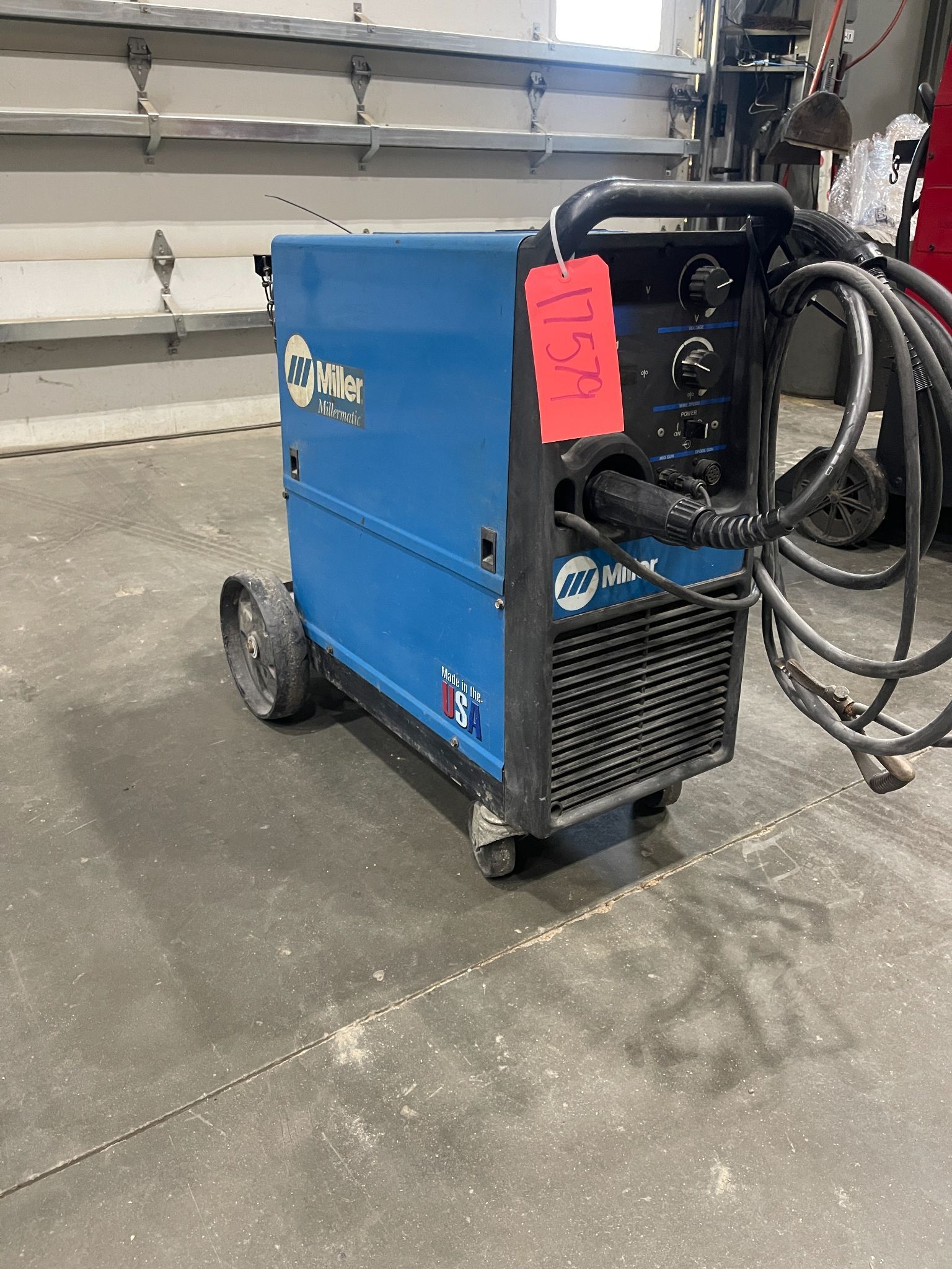 MILLER MILLERMATIC 251 USED 4
