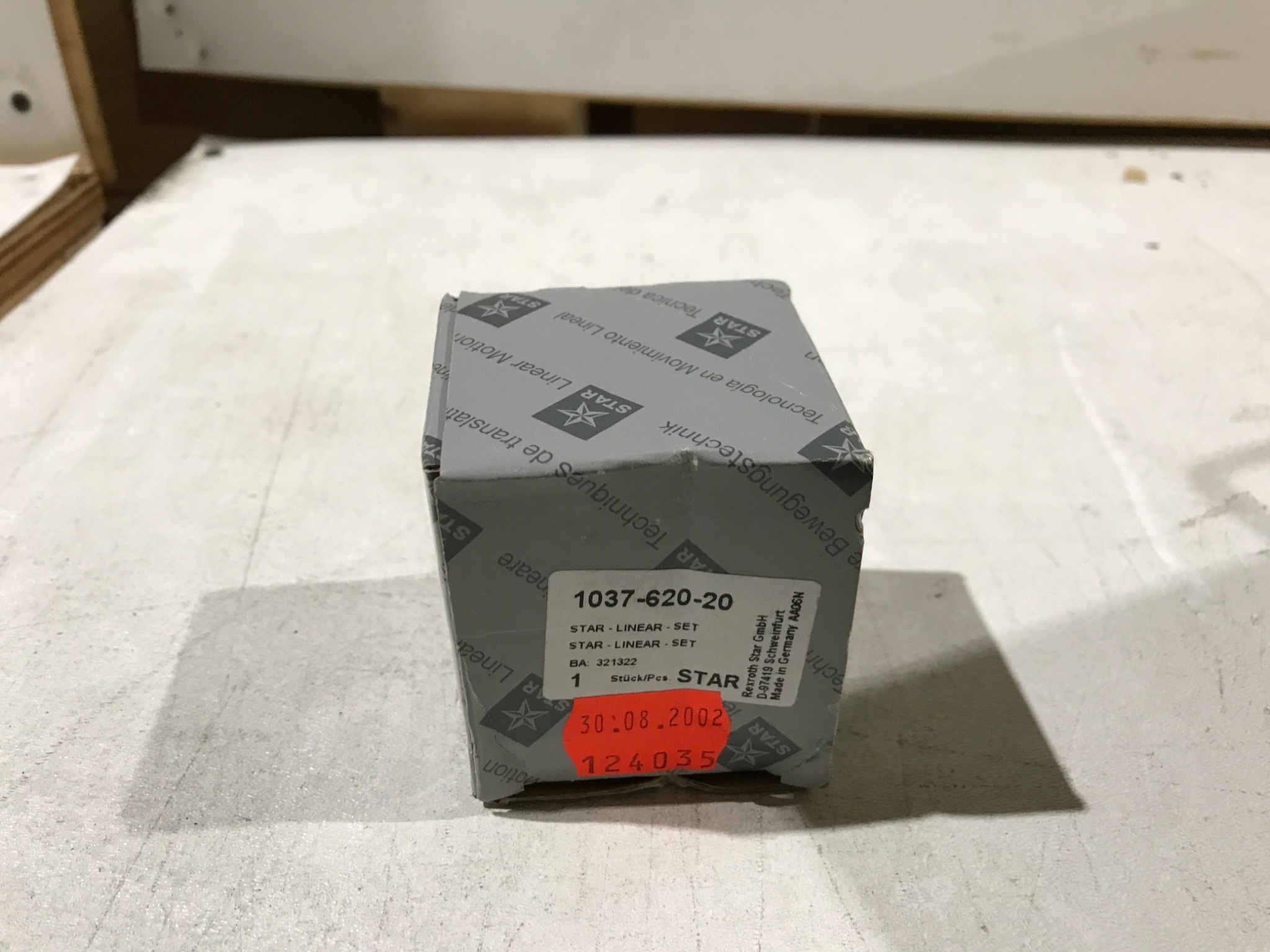 STAR LINEAR BEARINGS 1037-620-20 NEW IN BOX 1