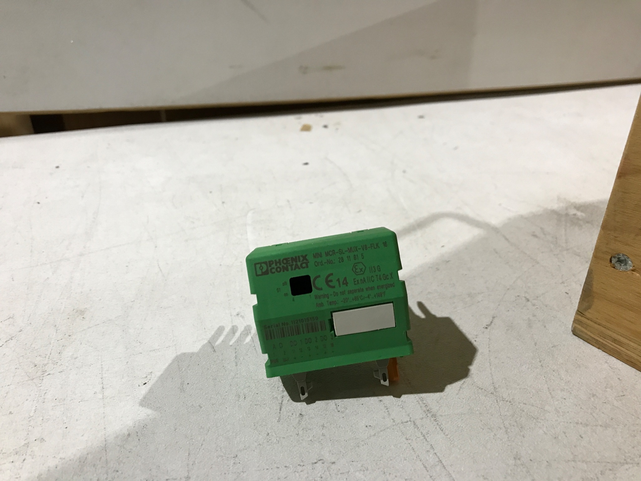 PHOENIX CONTACT RELAY MODULE MINI MCR-SL-MUX-V8-FLK 16 NEW IN BOX 1