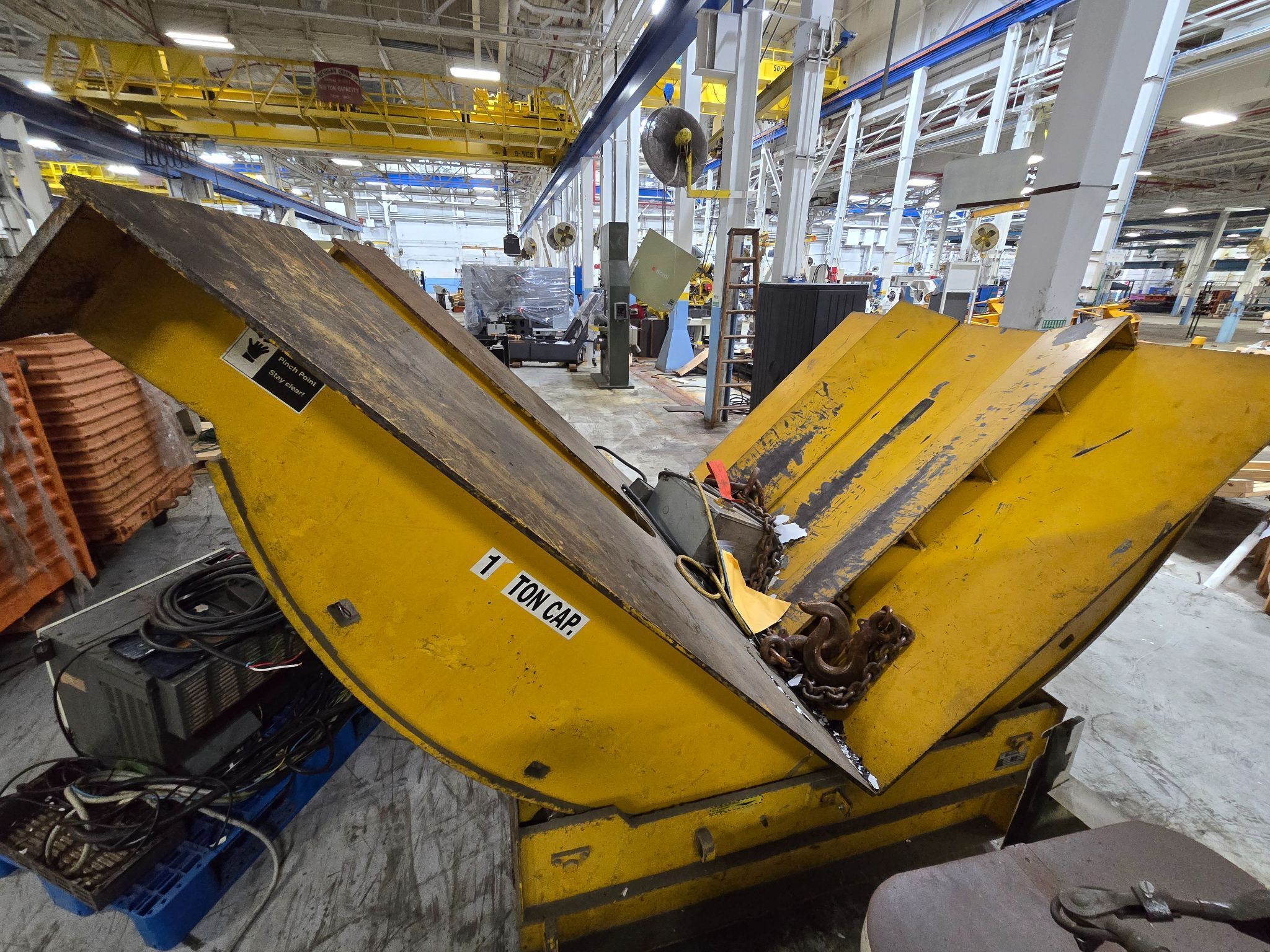 BUSHMAN COIL UPENDER PM: M9604 RATED CAPACITY 20,000 LBS USED 0