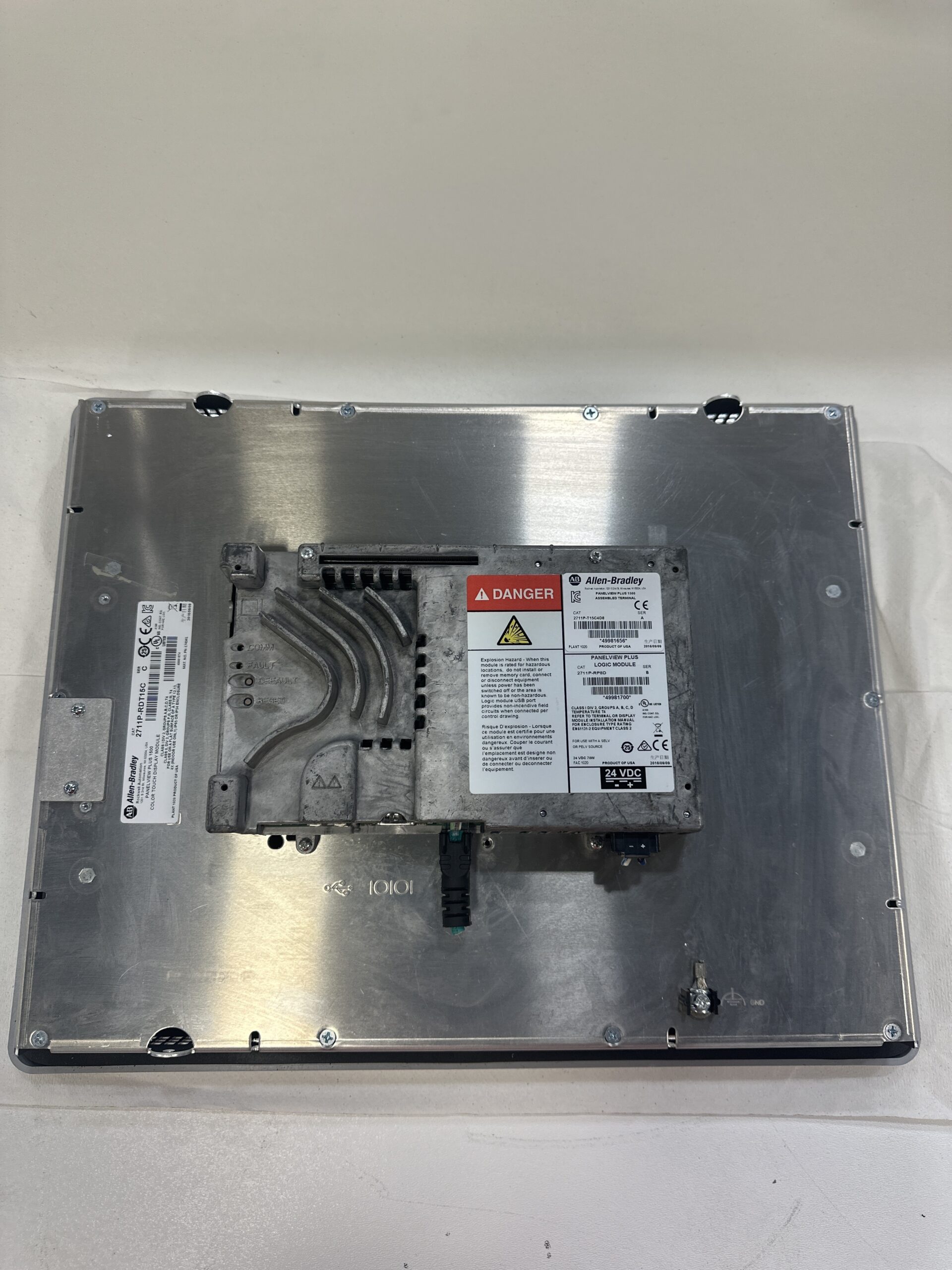 ALLEN BRADLEY 2711P-T15D4C8 / A Panel View Plus 1500 USED 1