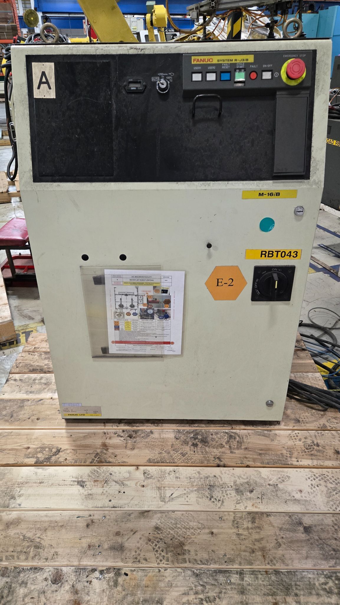 FANUC M-16IB/20 + R-J3IB ROBOT ARM AND CONTROL PANEL USED 8