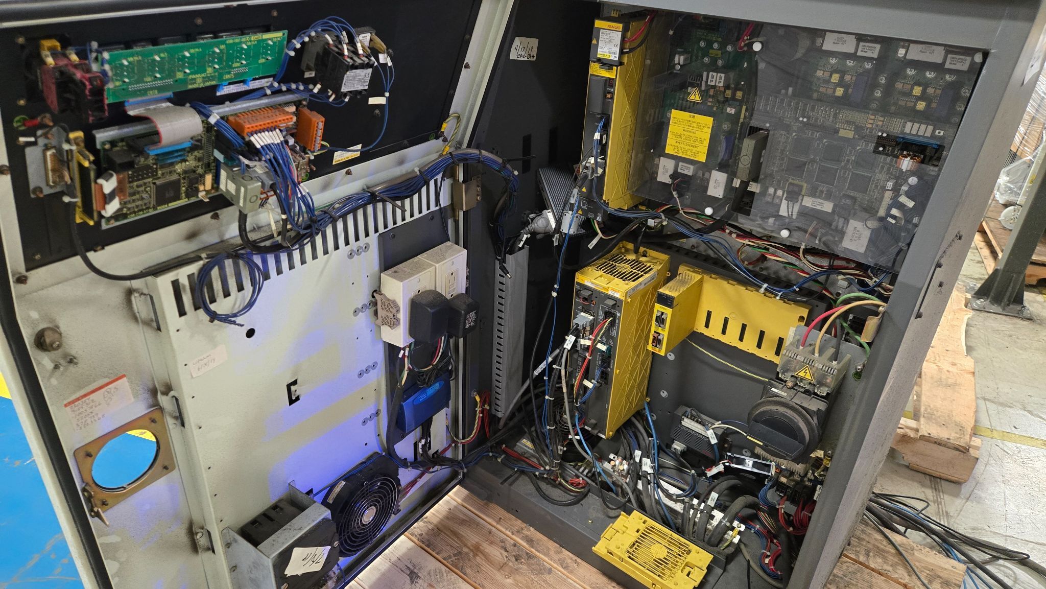 FANUC M-16IB/20 + R-J3IB ROBOT ARM AND CONTROL PANEL USED 9