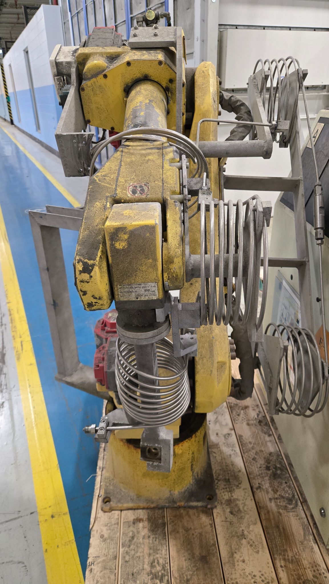 FANUC M-16IB/20 + R-J3IB ROBOT ARM AND CONTROL PANEL USED 0