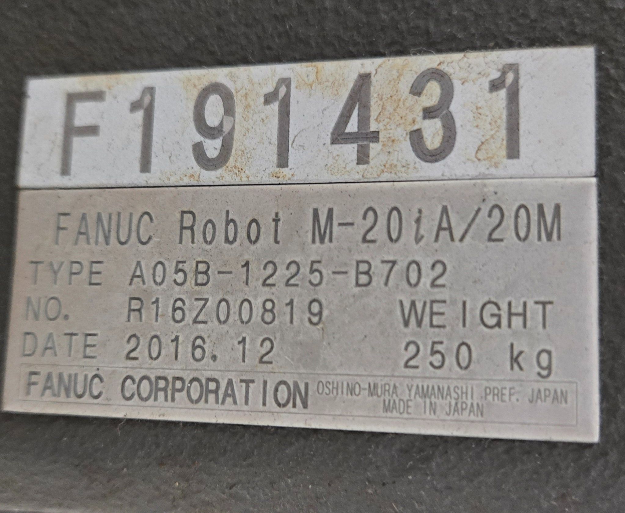FANUC M-20IA/20M ROBOT + R30IB CONTROLLER MISSING TEACH PENDANT USED 8
