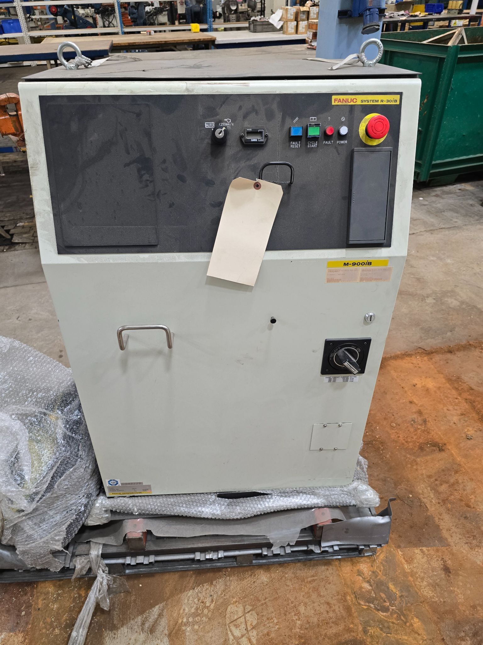 FANUC M-900IB-400L ROBOT + R30IB CONTROLLER USED 12