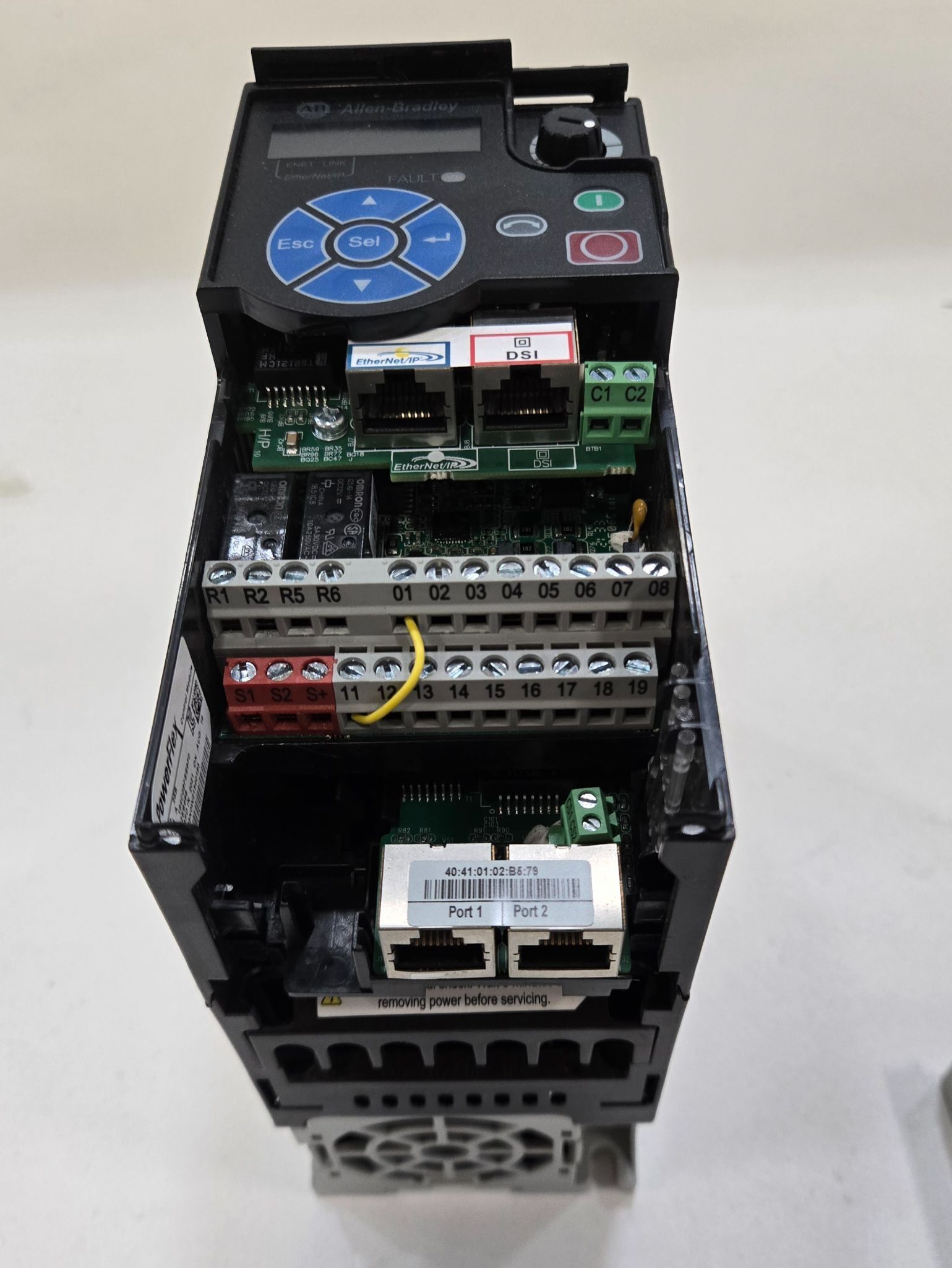 ALLEN BRADLEY 25B-D2P3N104 AC DRIVE SER A USED 1