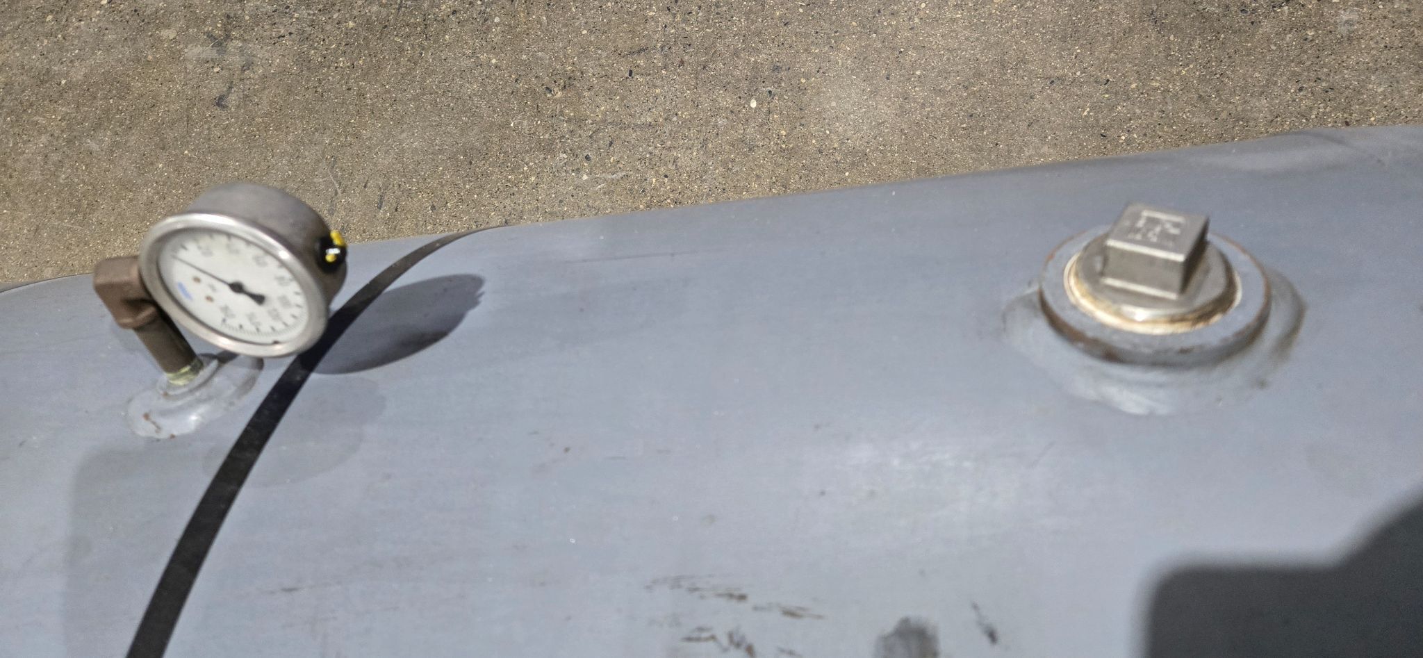 MANCHESTER RECEIVER TANK 302426 200 GALLON 200PSI AIR TANK USED 2