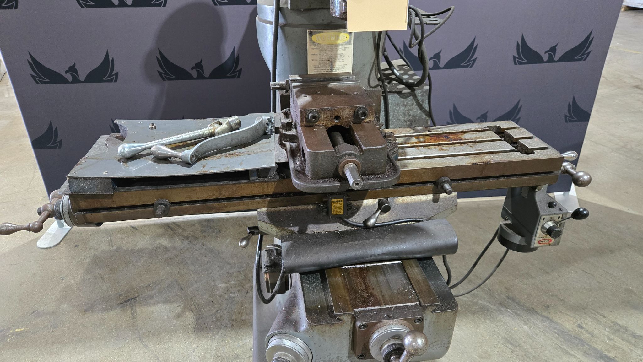 BRIDGEPORT SERIES I VERTICAL MILL USED 3