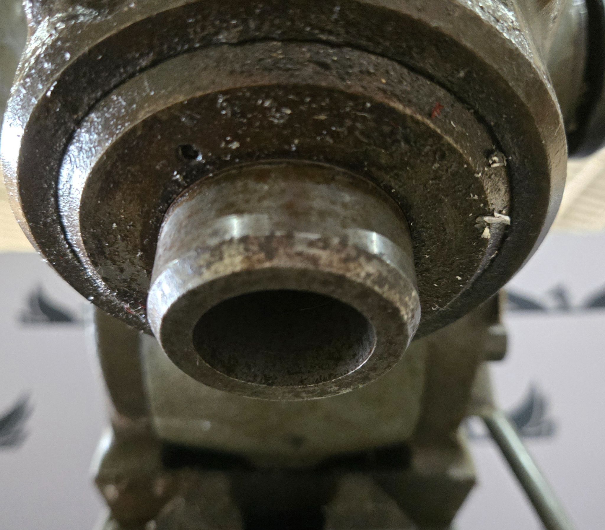 BRIDGEPORT SERIES I VERTICAL MILL USED 5