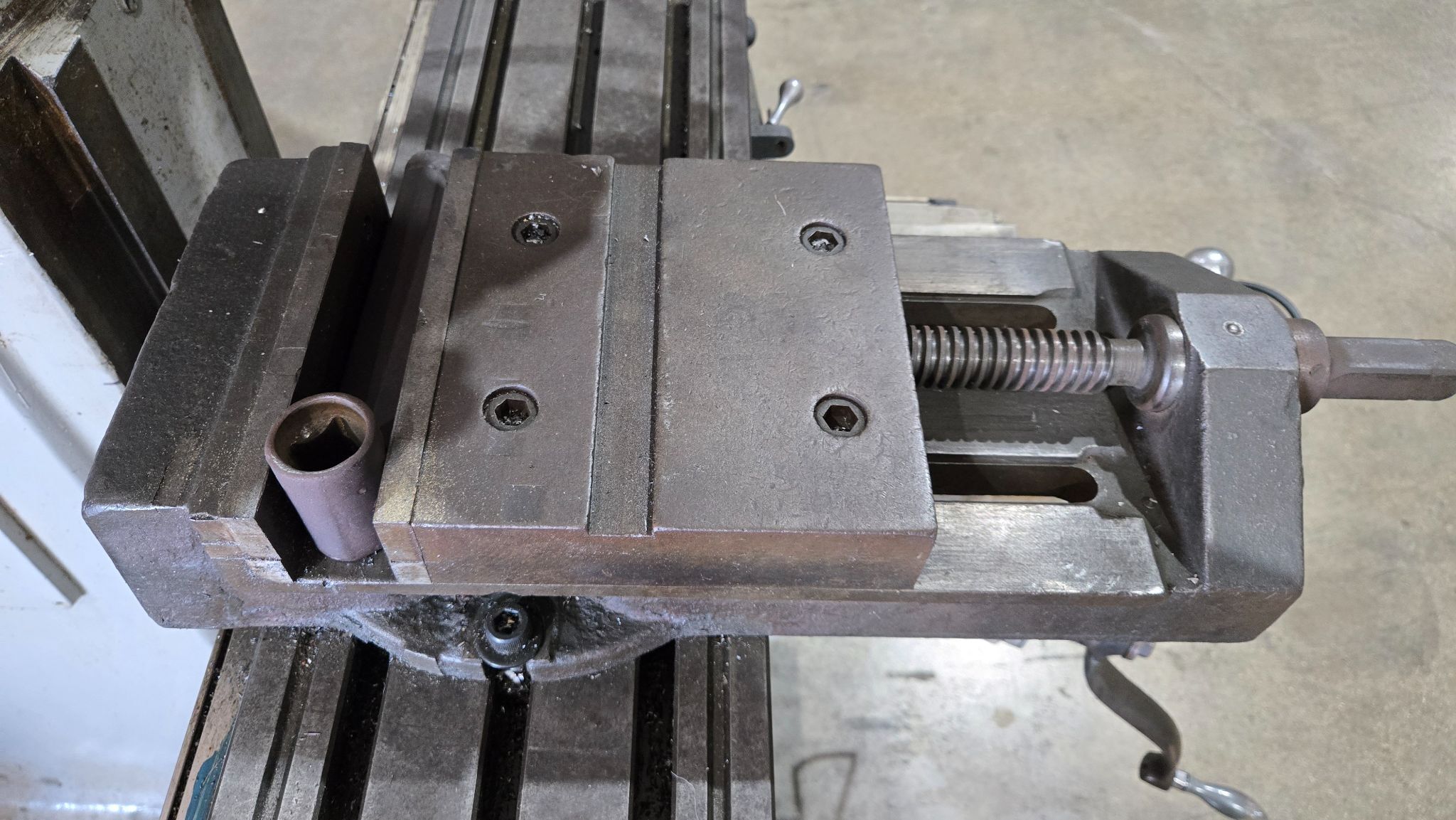 ACER 3VS VERTICAL MILL USED 4