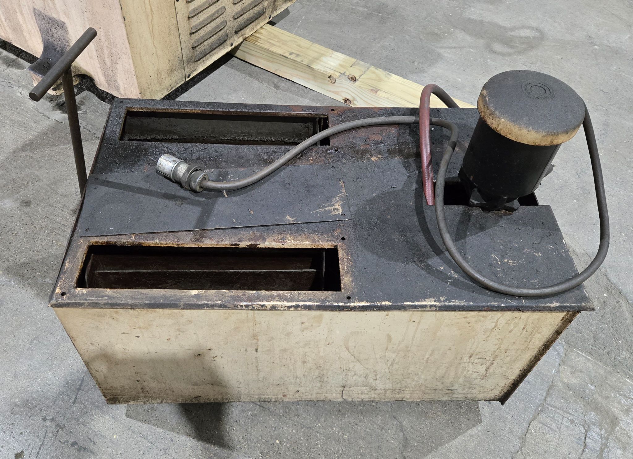 GARDNER 12-30 RECIPROCATING SURFACE GRINDER USED 8