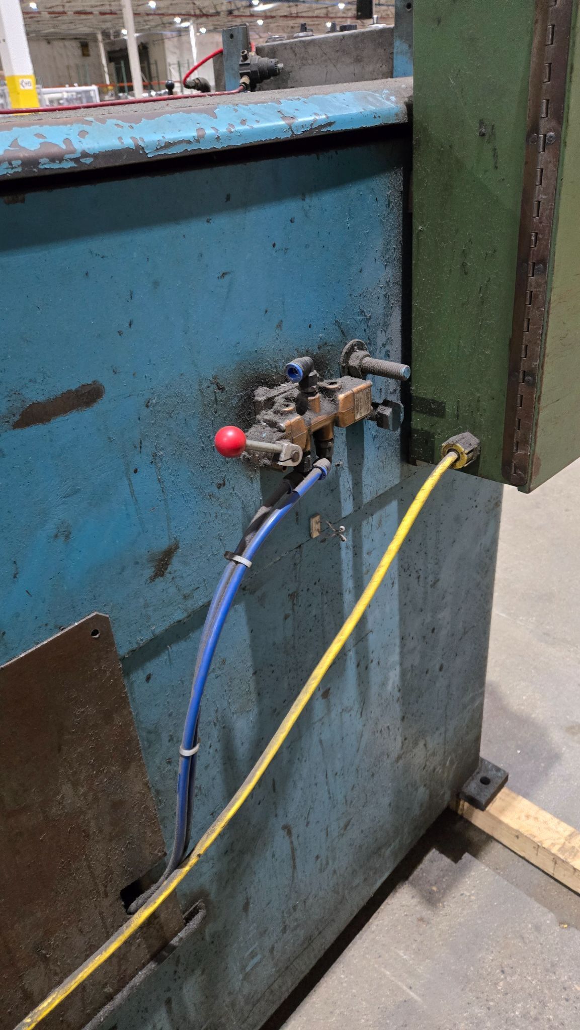 LUBOW WIRE STRAIGHTENER/CUTOFF MACHINE USED 6