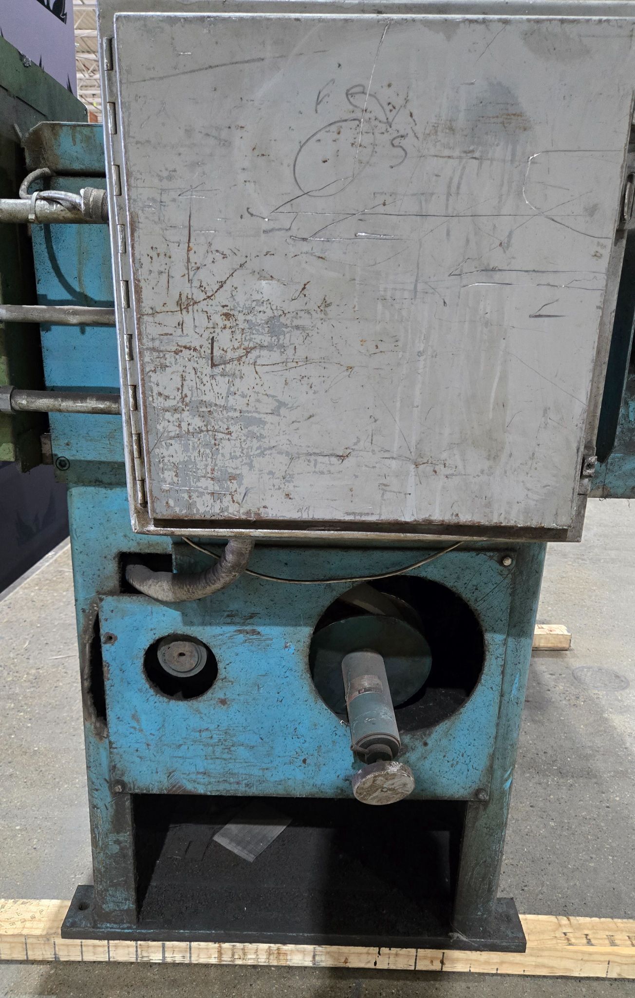 LUBOW WIRE STRAIGHTENER/CUTOFF MACHINE USED 10