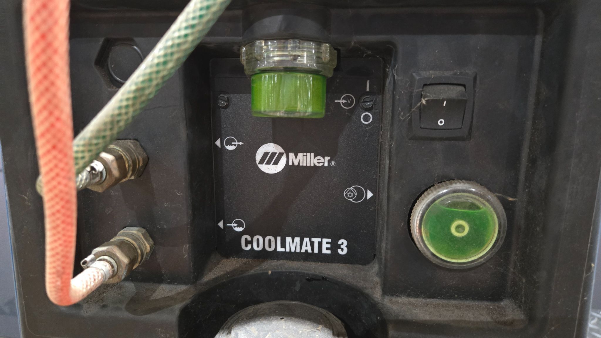 MILLER COOLMATE 3 WATER COOLANT SYSTEM 3GALLON 500AMP USED 1