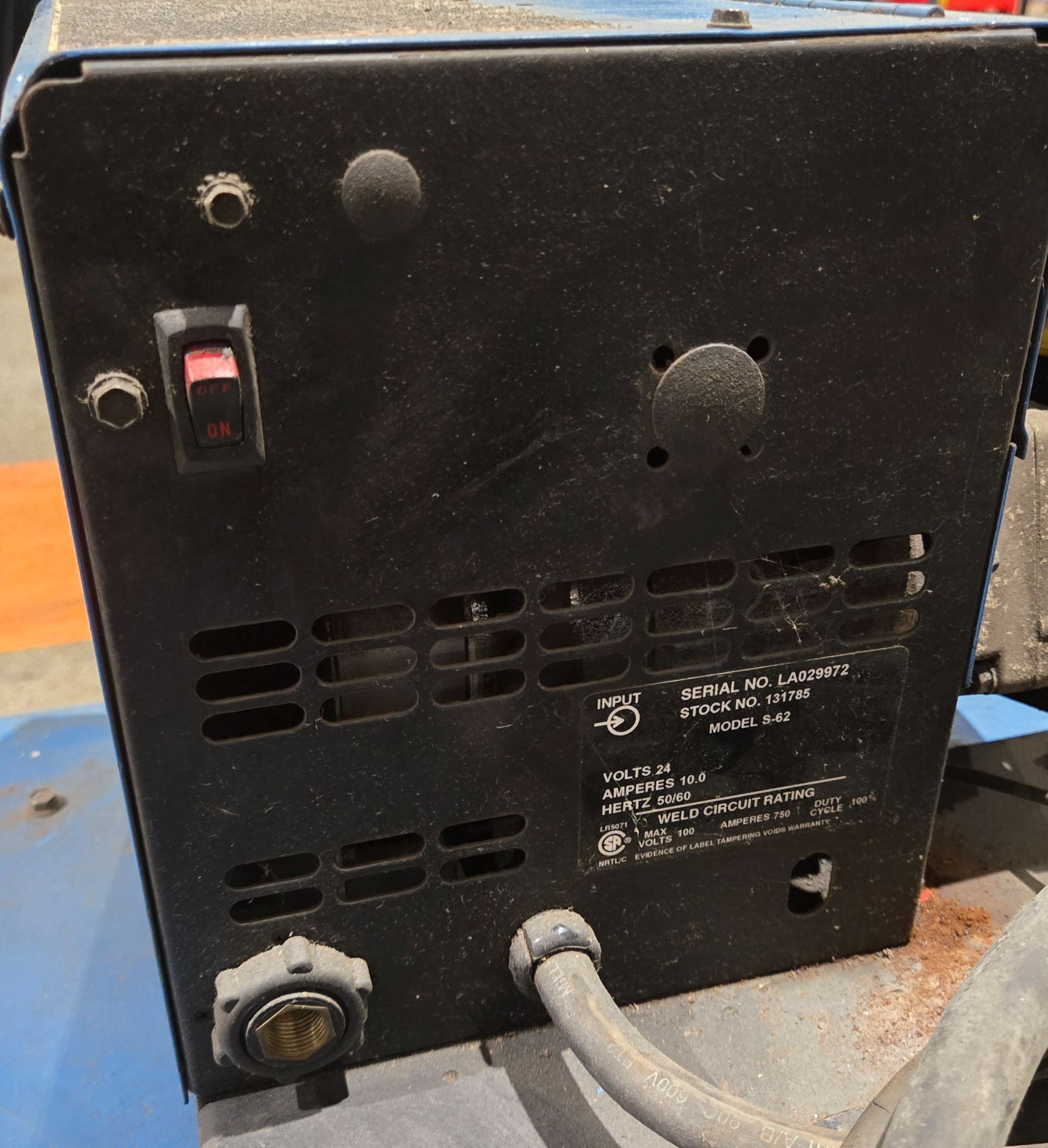 MILLER CP-302 MIG WELDER WITH MILLER 60 SERIES WIRE FEEDER USED 8
