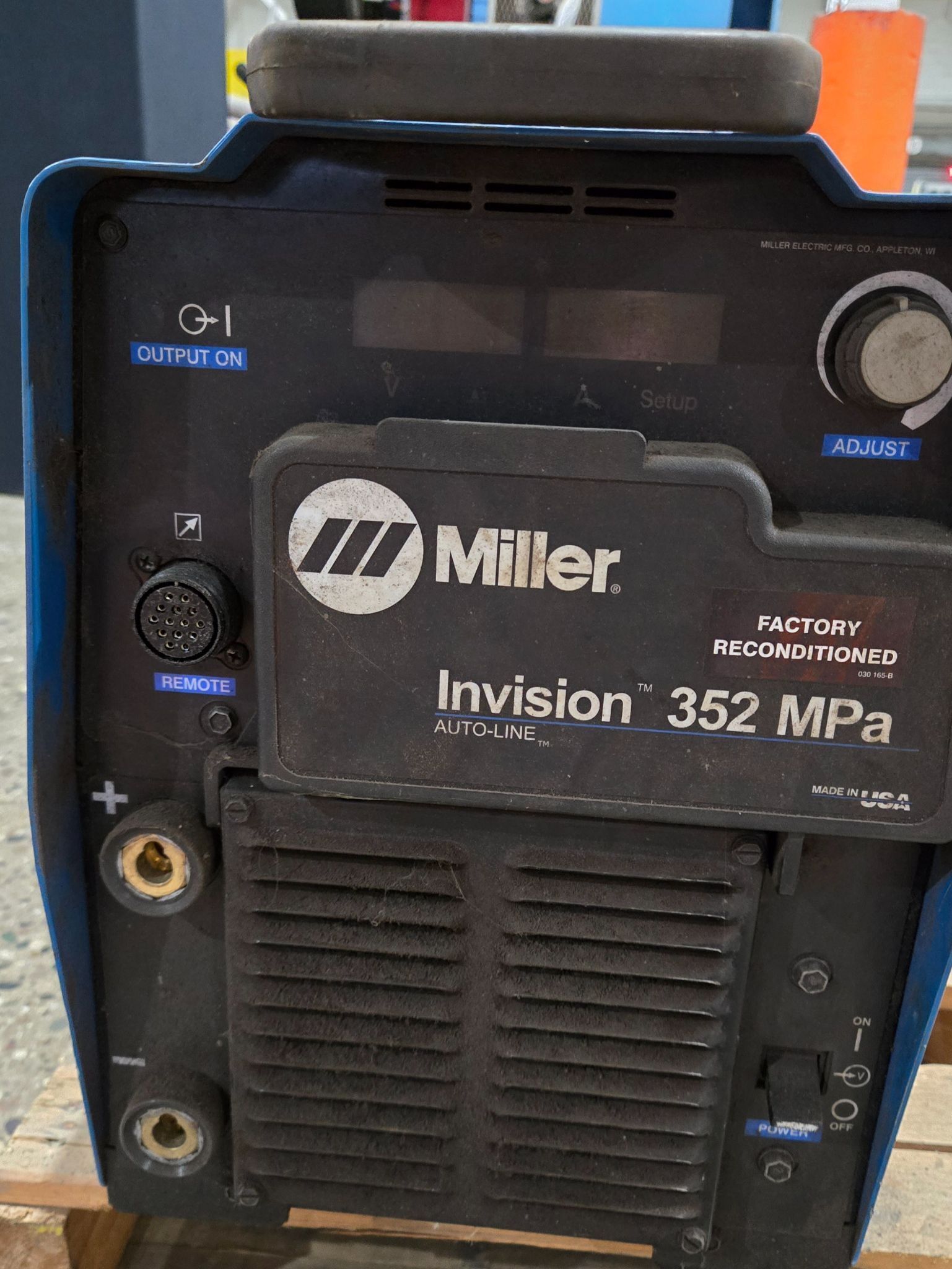 MILLER INVISION 352 MPA MIG WELDER USED 1