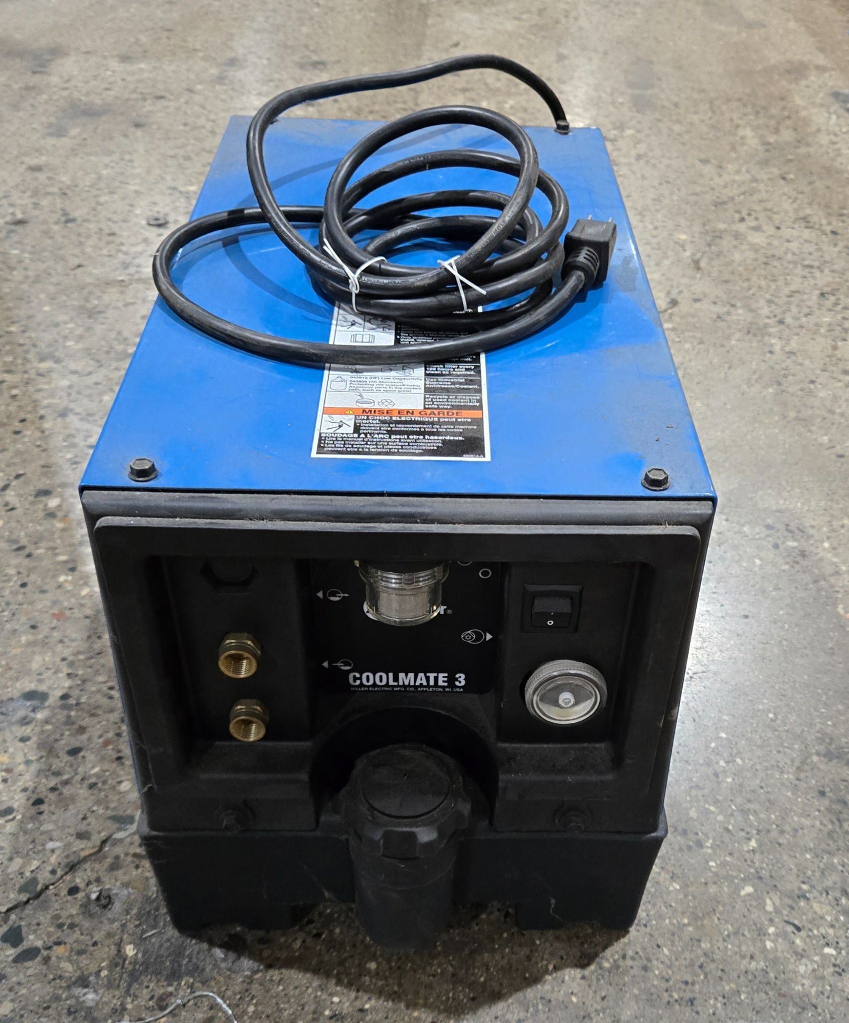 MILLER COOLMATE 3 WATER COOLANT SYSTEM 3GALLON 500AMP USED 0