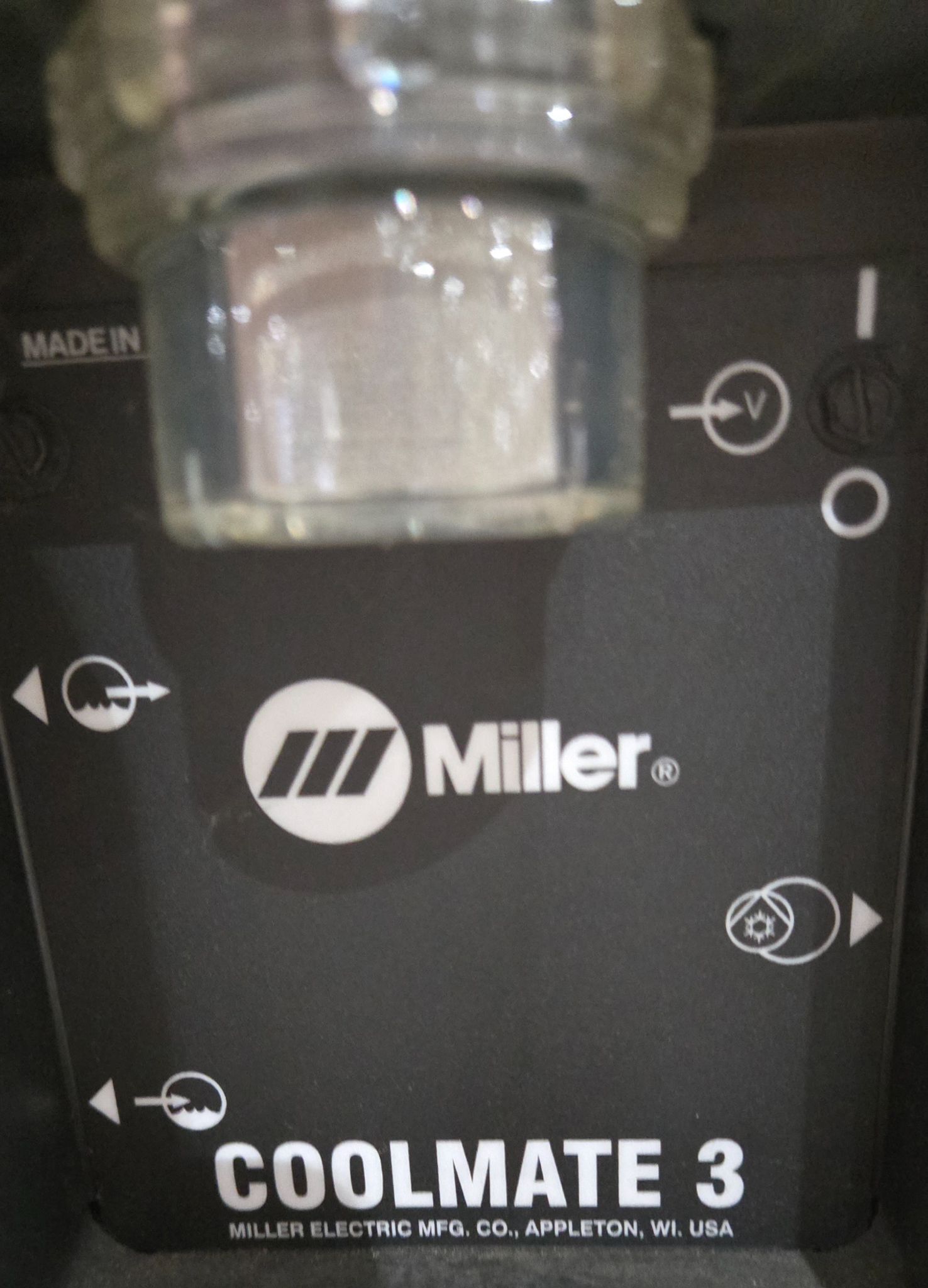 MILLER COOLMATE 3 WATER COOLANT SYSTEM 3GALLON 500AMP USED 4