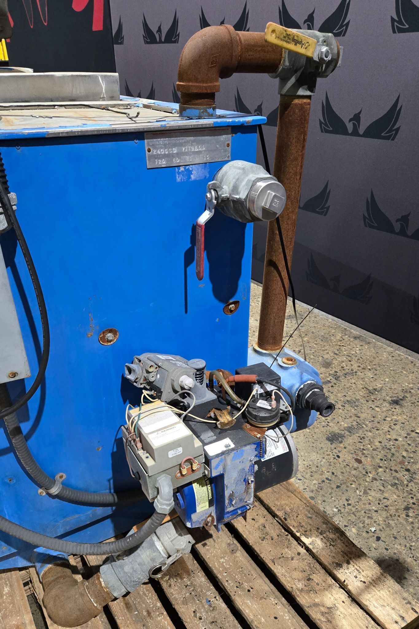 EQUIPMENT MANUFACTURING CORP 240GSS WASTEWATER EVAPORATOR USED 4