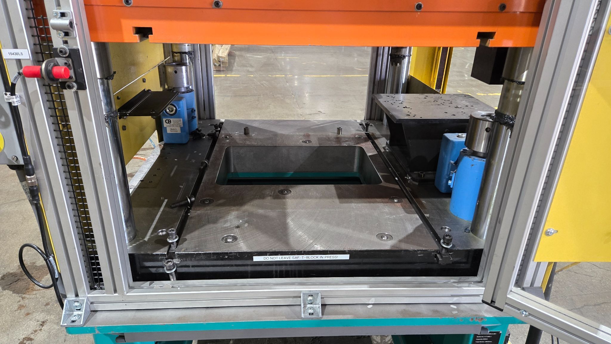 TOX PRESSOTECHNIK MAG 20 TON HYDRAULIC AIR PRESS, 2021 8