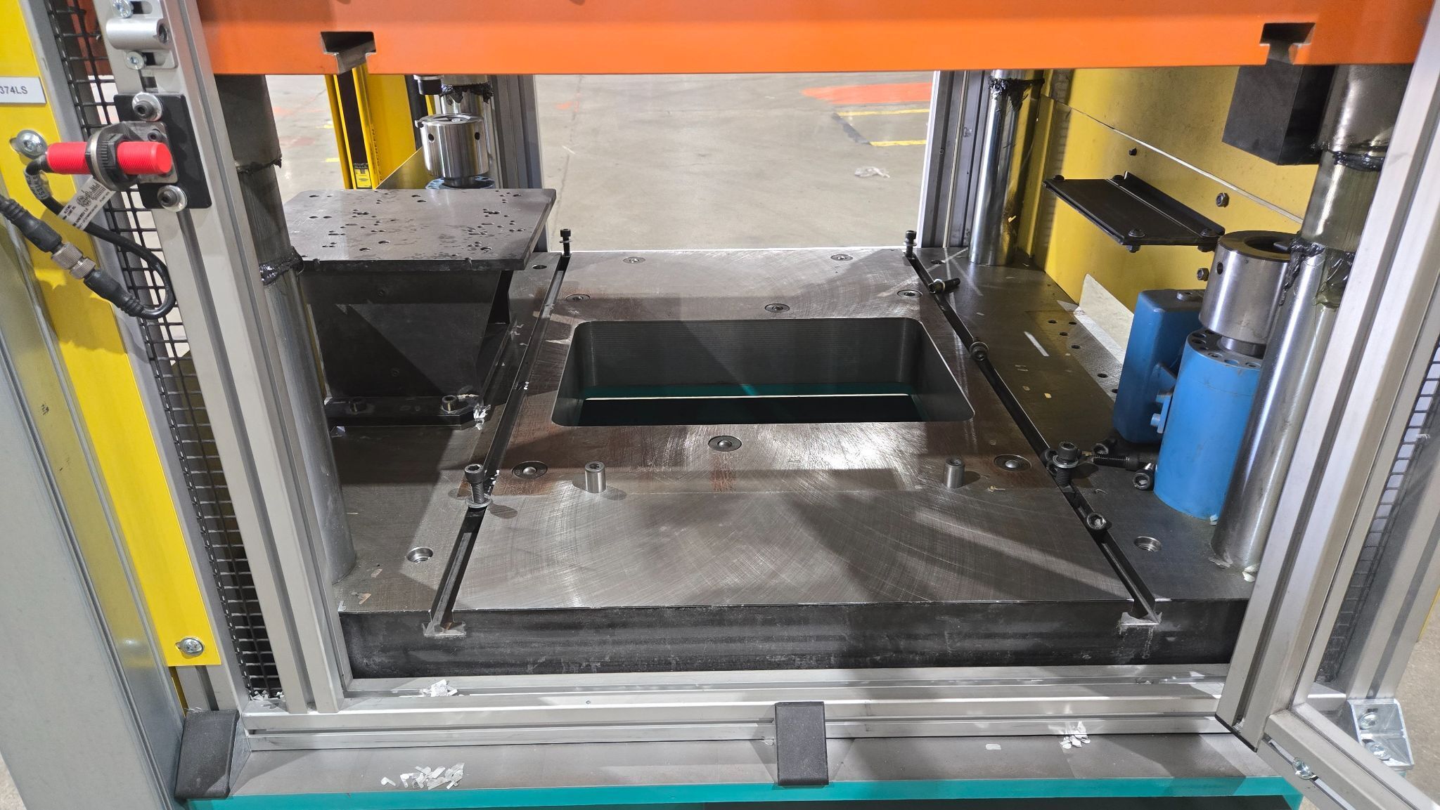 TOX PRESSOTECHNIK MAG 20 TON HYDRAULIC AIR PRESS, 2021 11