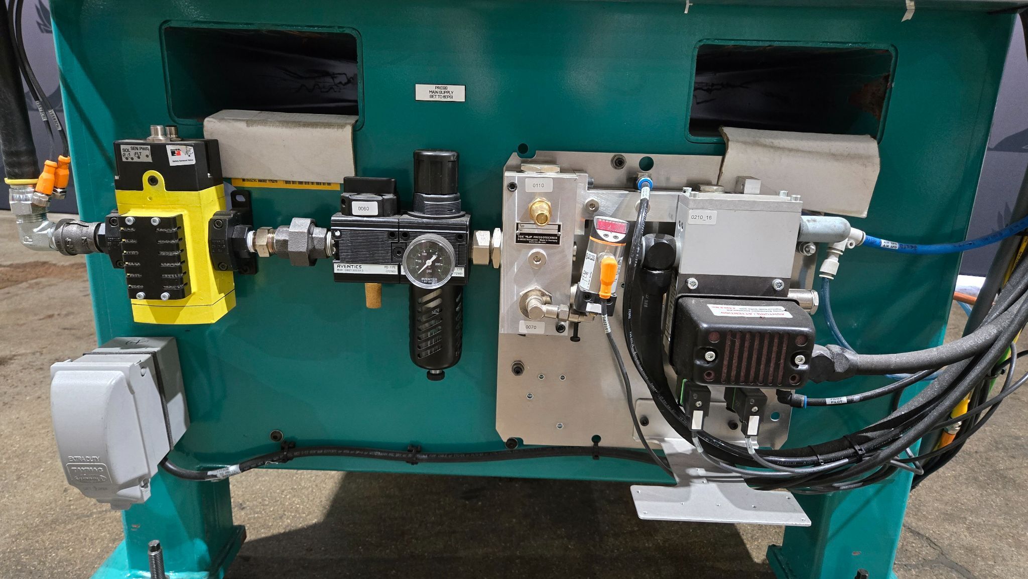 TOX PRESSOTECHNIK MAG 20 TON HYDRAULIC AIR PRESS, 2021 6