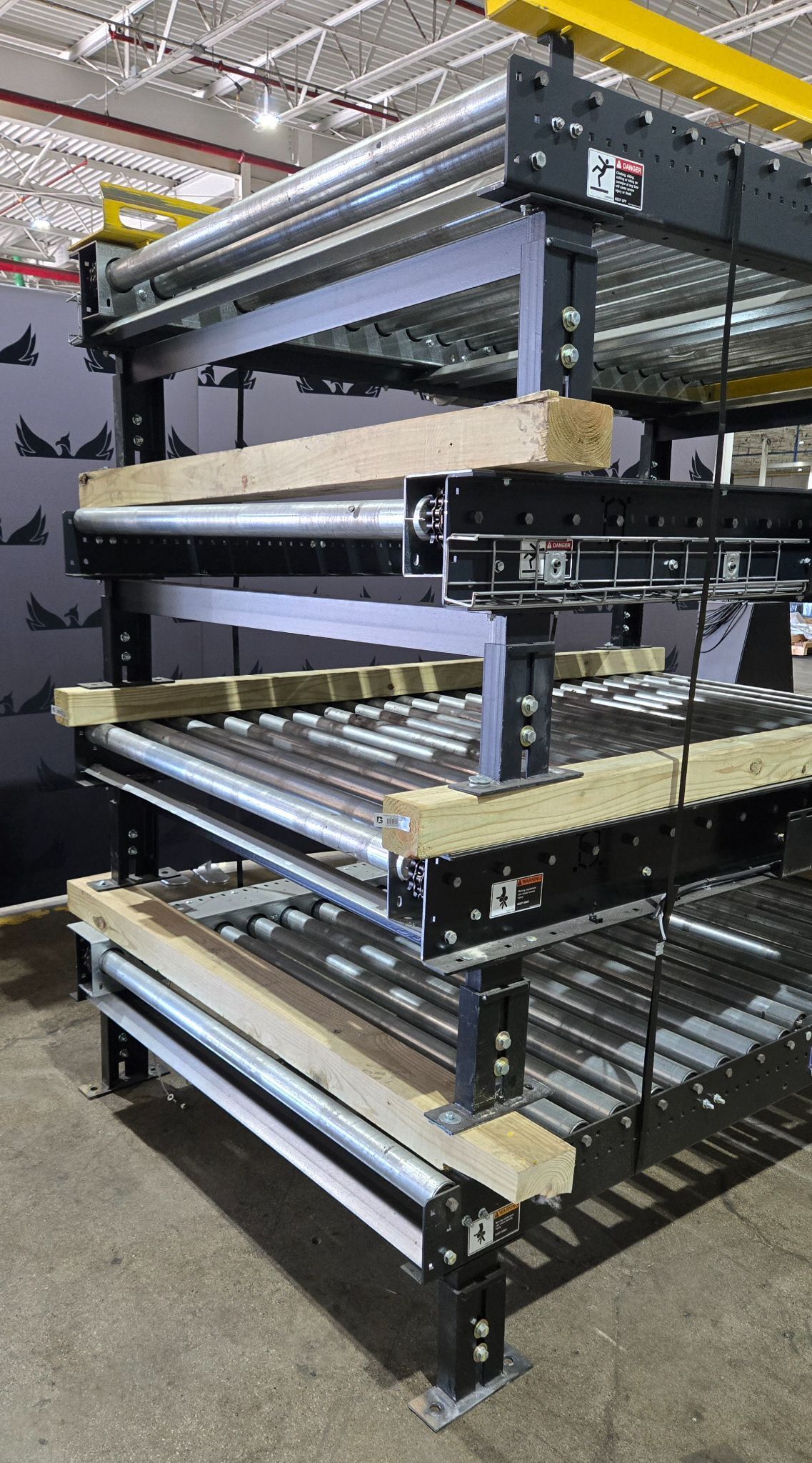 INDUSTRIAL KINETICS 8ft Chain Driven Roller Conveyor, 4ft Width, 20" Height USED 1