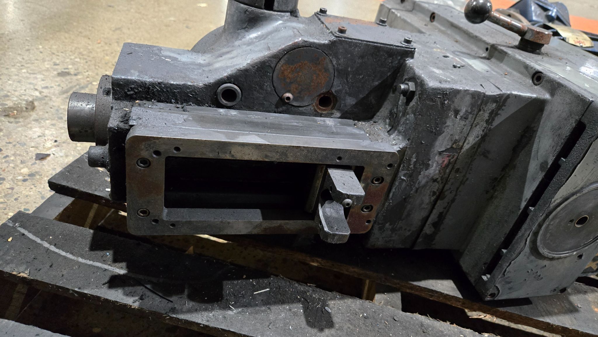 SUPERMAX UNKNOWN MODEL HEAD ASSEMBLY 4