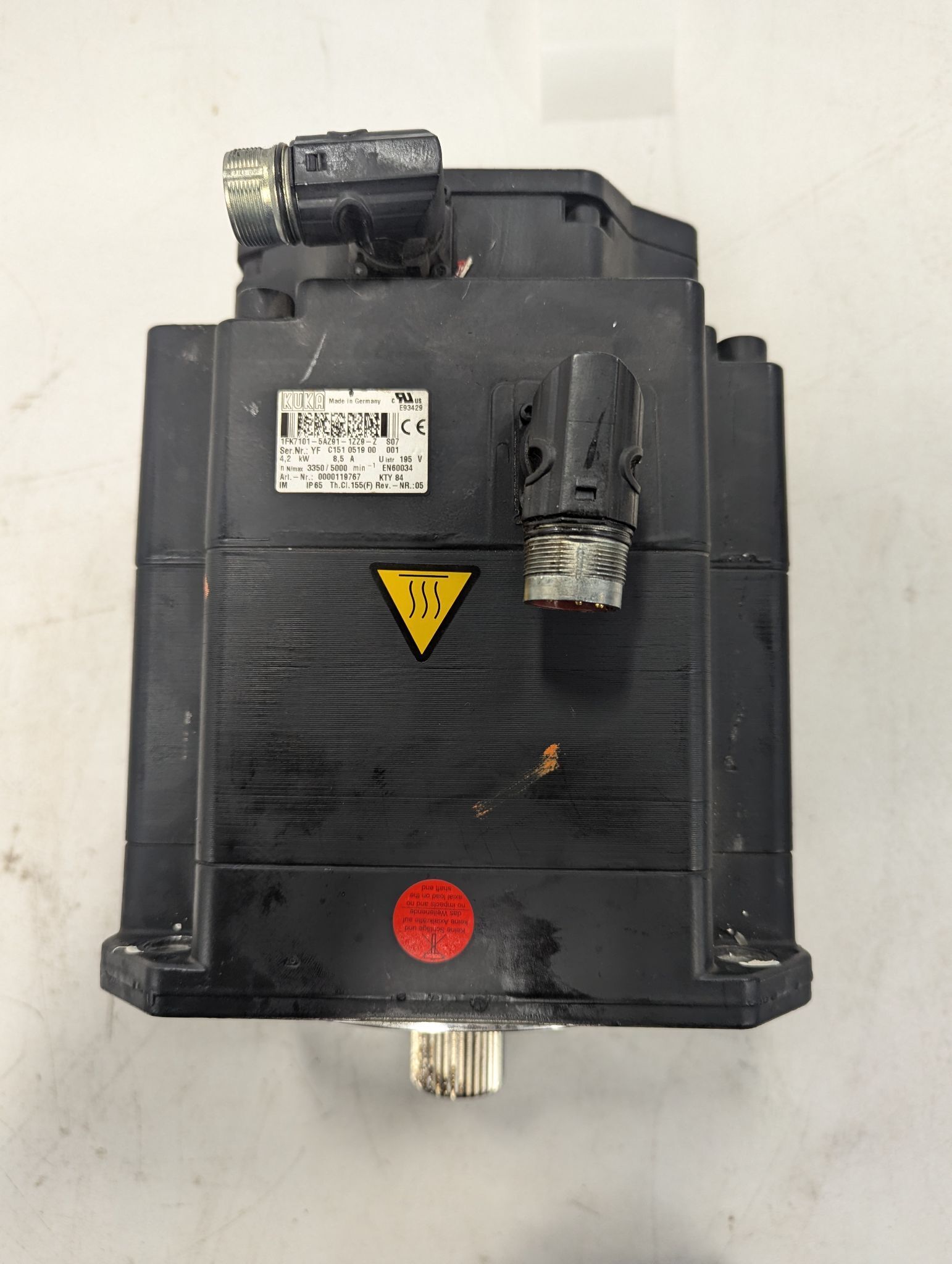 KUKA 1FK7101-5AZ91-1ZZ9-Z S07 USED 0
