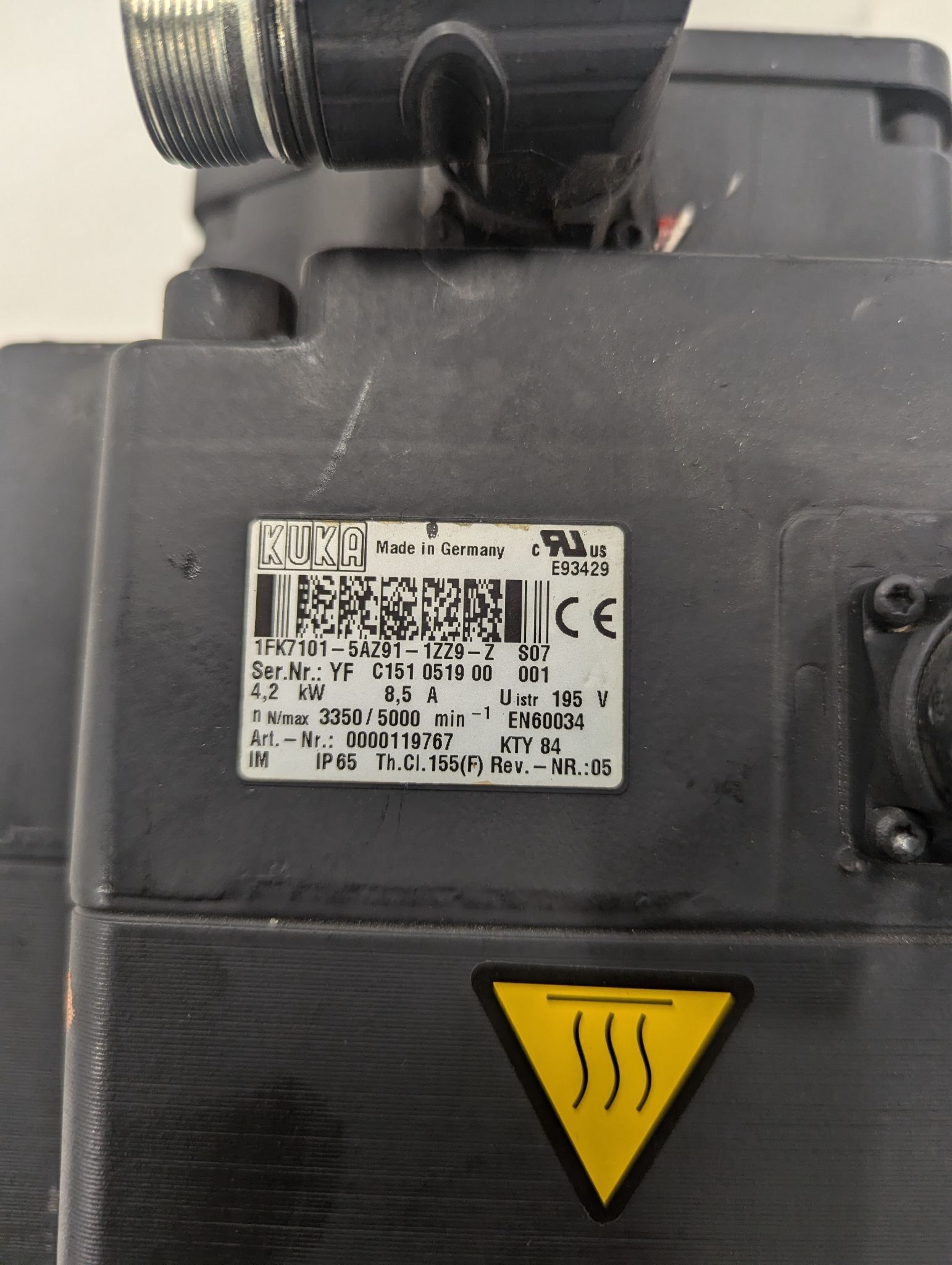 KUKA 1FK7101-5AZ91-1ZZ9-Z S07 USED 2