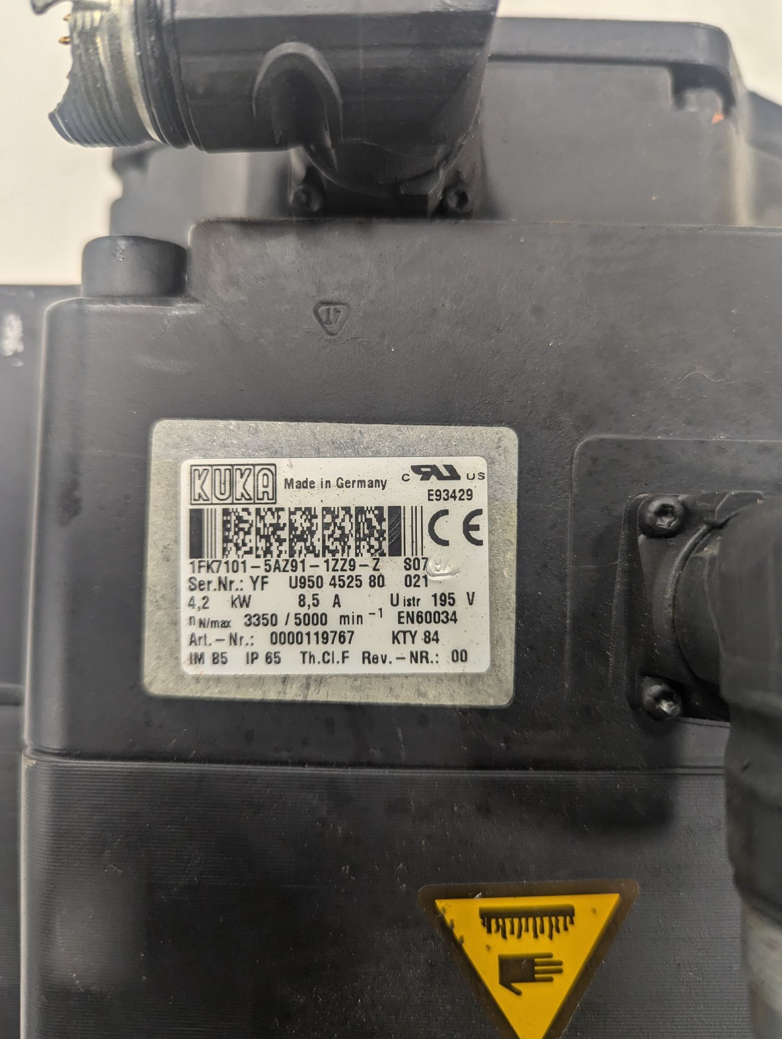 KUKA 1FK7101-5AZ91-1ZZ9-Z S07 USED/DAMAGED UPPER CONNECTOR 2