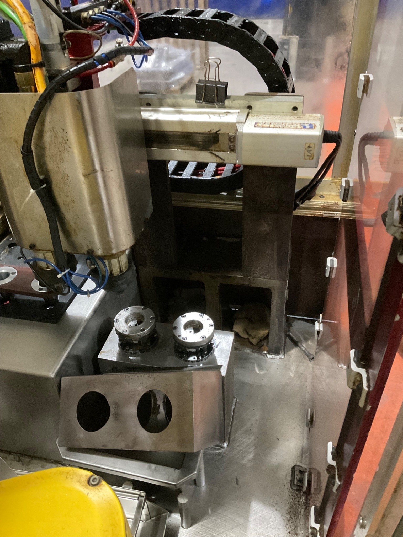 ROBOTIC WASH CELL WITH FANUC LR MATE 200IB/ RJ3ib MATE CONTROLLER 13