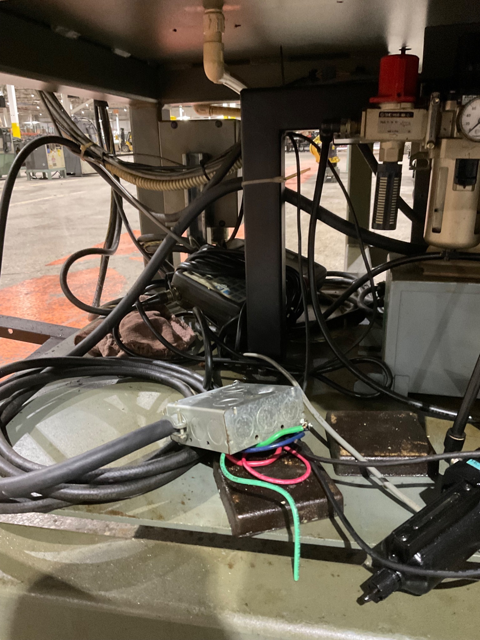 ROBOTIC WASH CELL WITH FANUC LR MATE 200IB/ RJ3ib MATE CONTROLLER 3