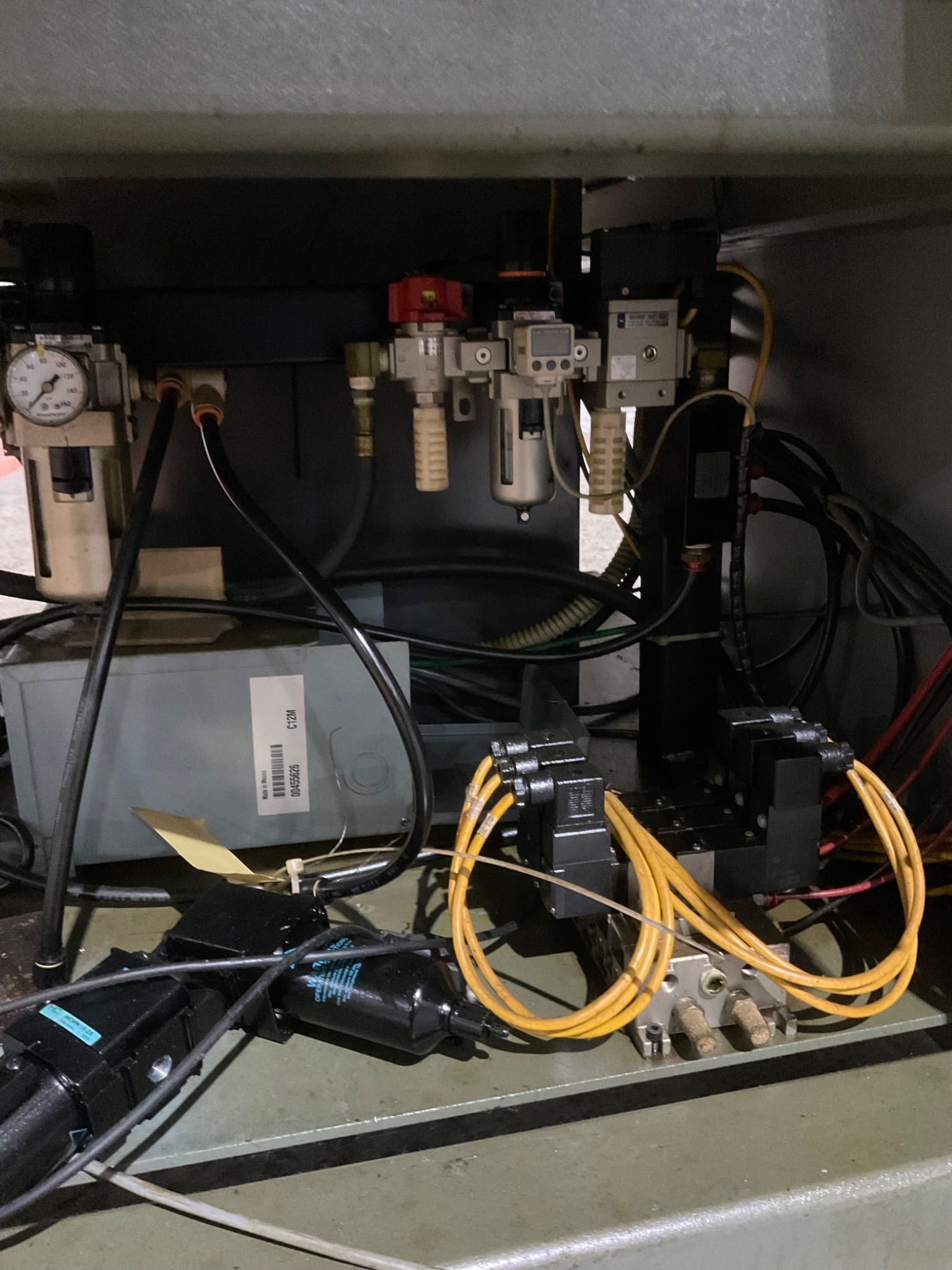 ROBOTIC WASH CELL WITH FANUC LR MATE 200IB/ RJ3ib MATE CONTROLLER 2
