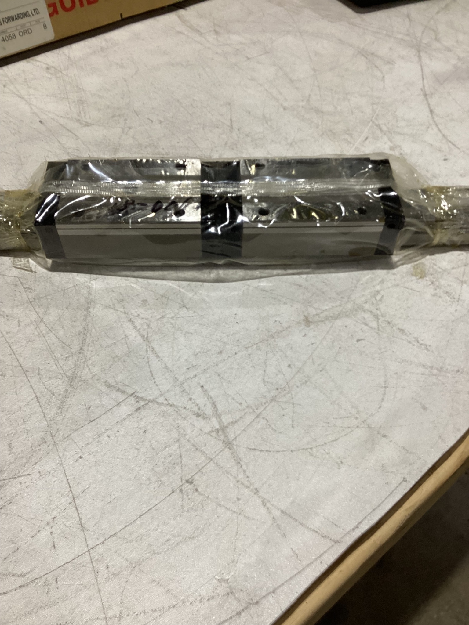 NSK LINEAR GUIDE LY350595BLC2W03P44 NEW 1