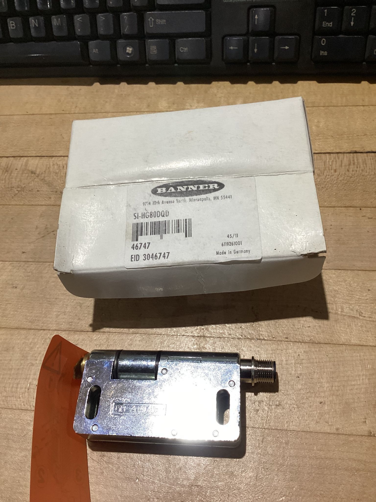 BANNER SI-HG80DQD Door Hinge USED 0