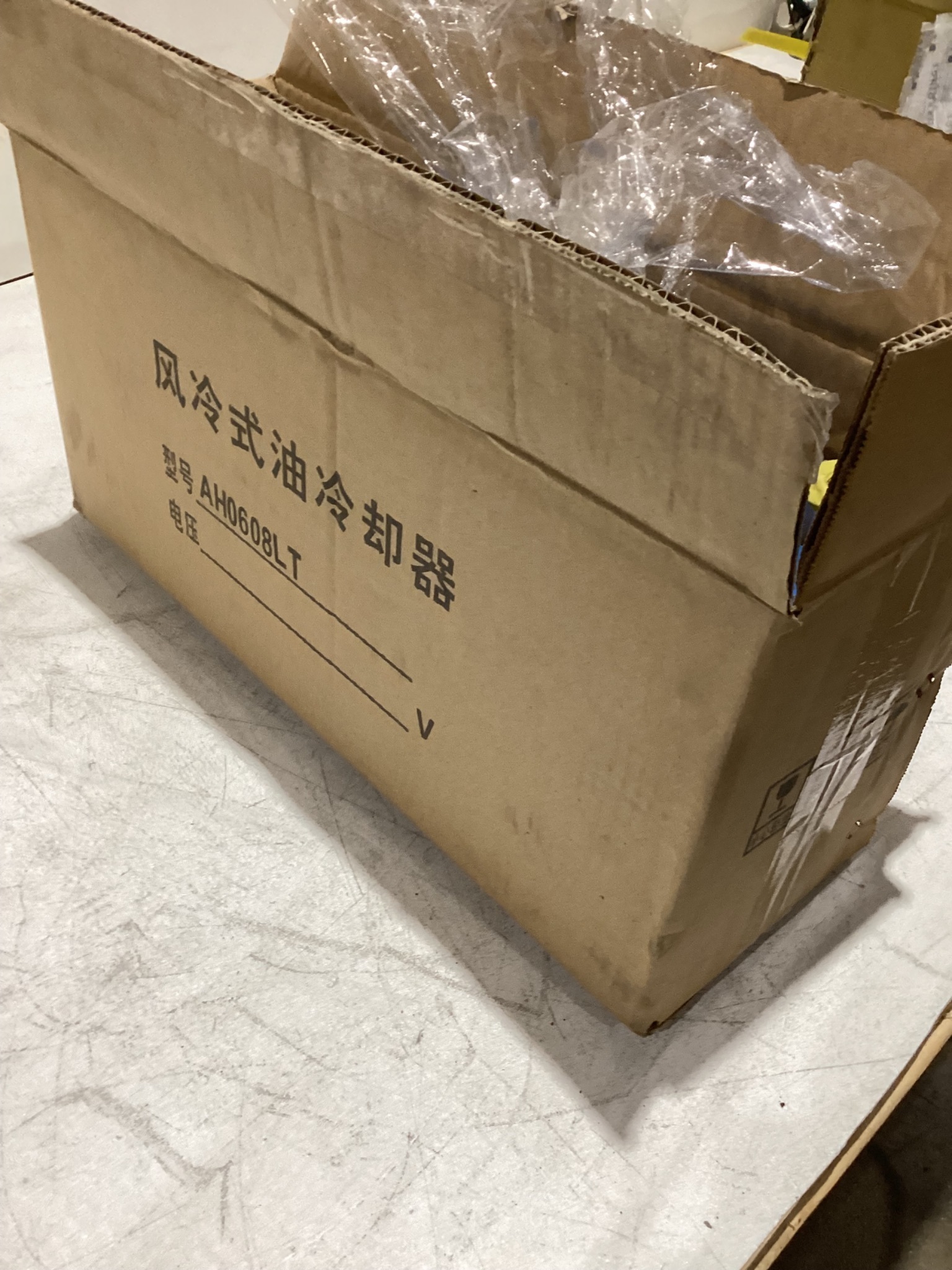 COMMONWEALTH COOLING SYSTEM FANS AH0608LT-CA2-AC220V NEW 2