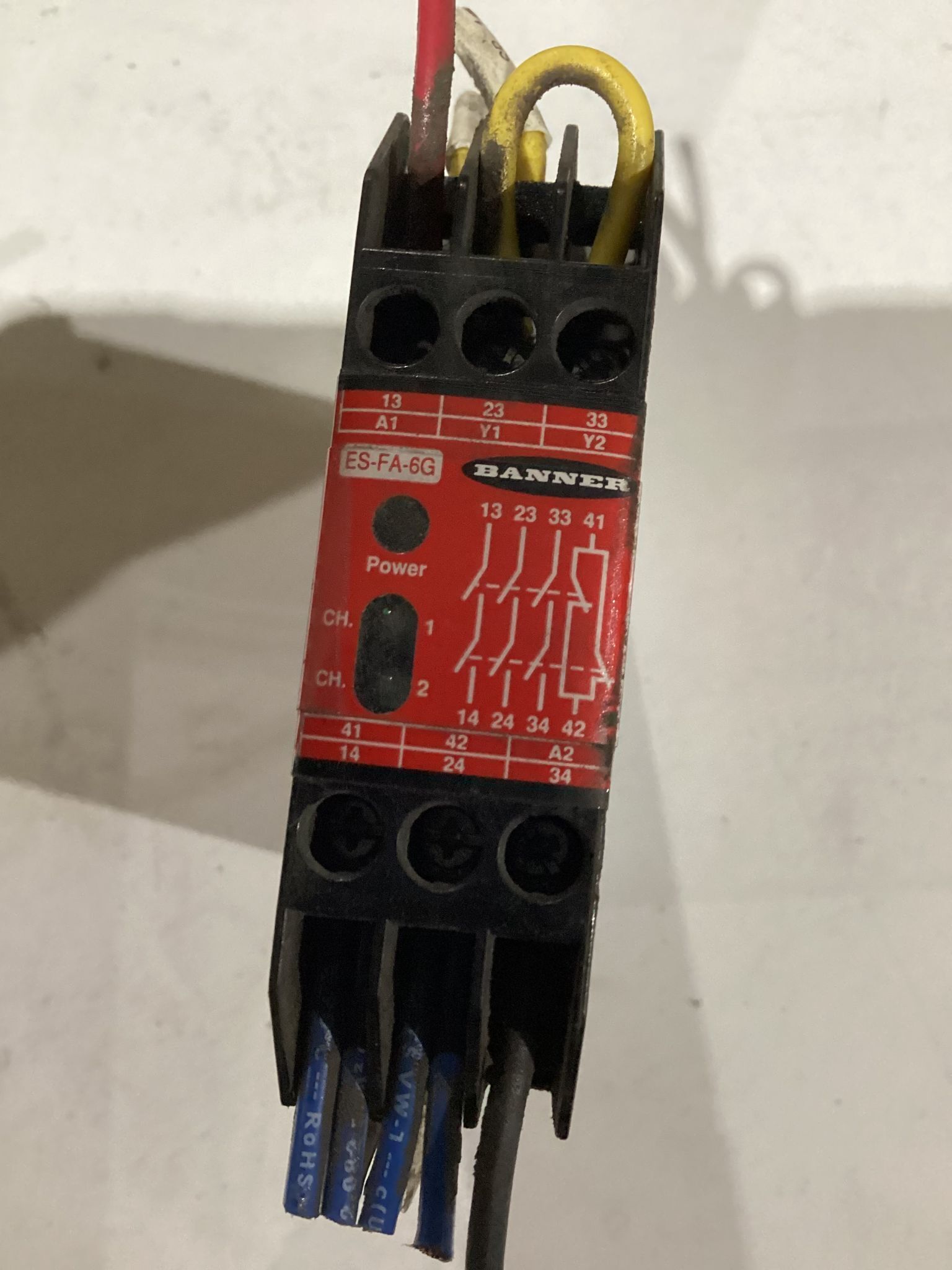 BANNER ES-FA-6G Safety Relay USED 2