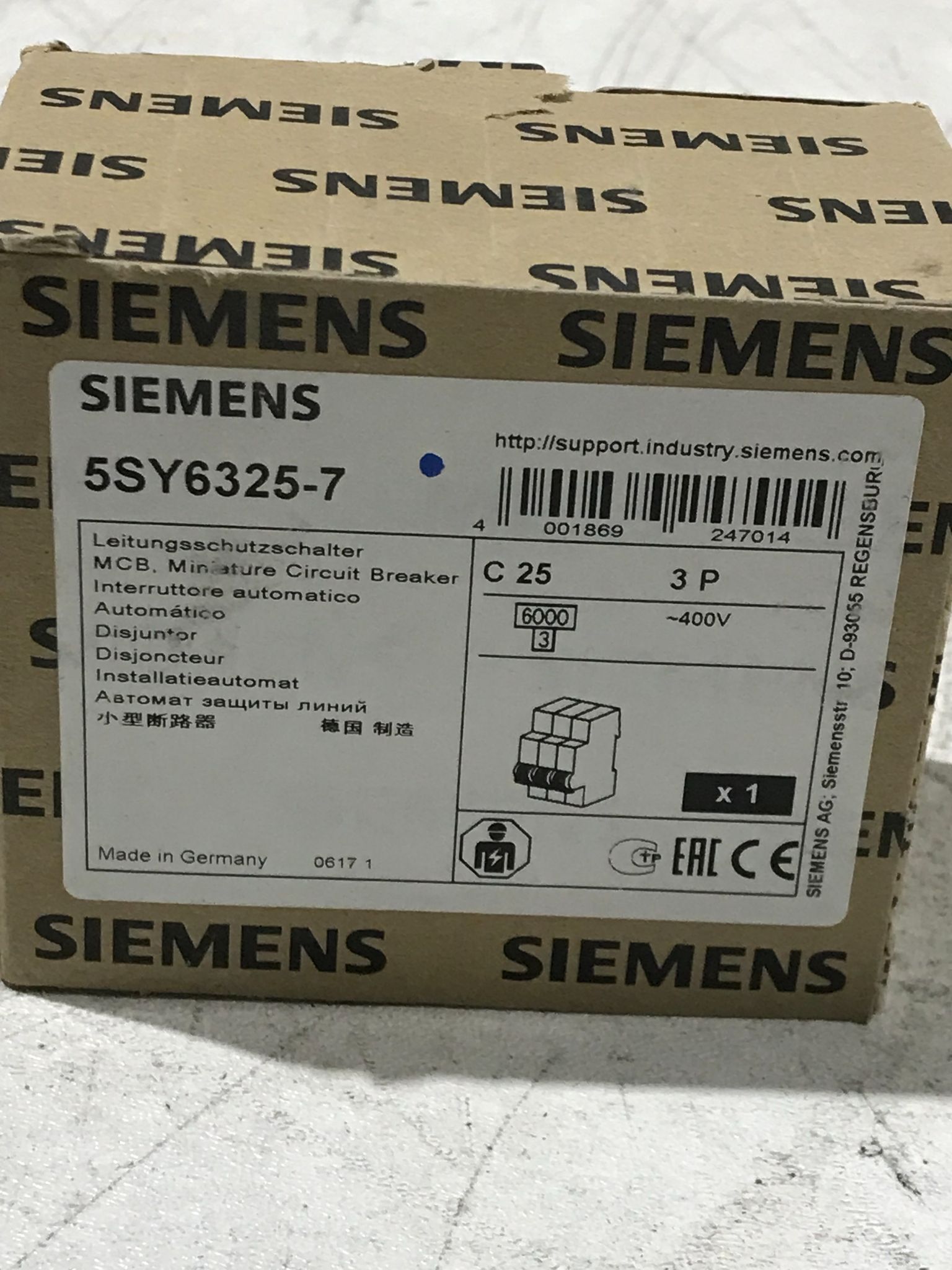 SIEMENS 5SY6325-7 CIRCUIT BREAKERS NEW 1
