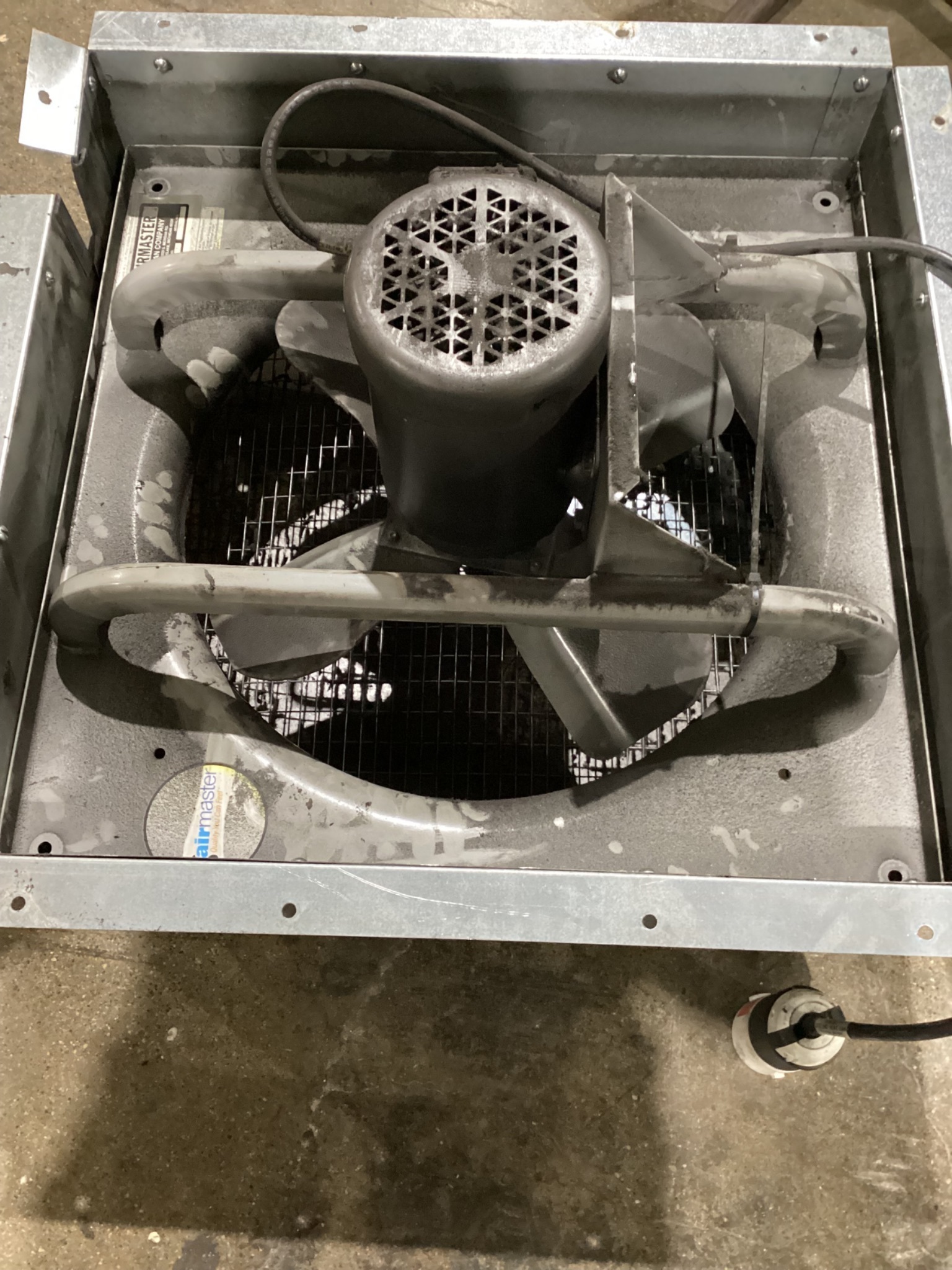 AIRMASTER FAN COMPANY H18V836-1 18" Ventilation Exhaust Fan w/ 1/2 HP USED 1